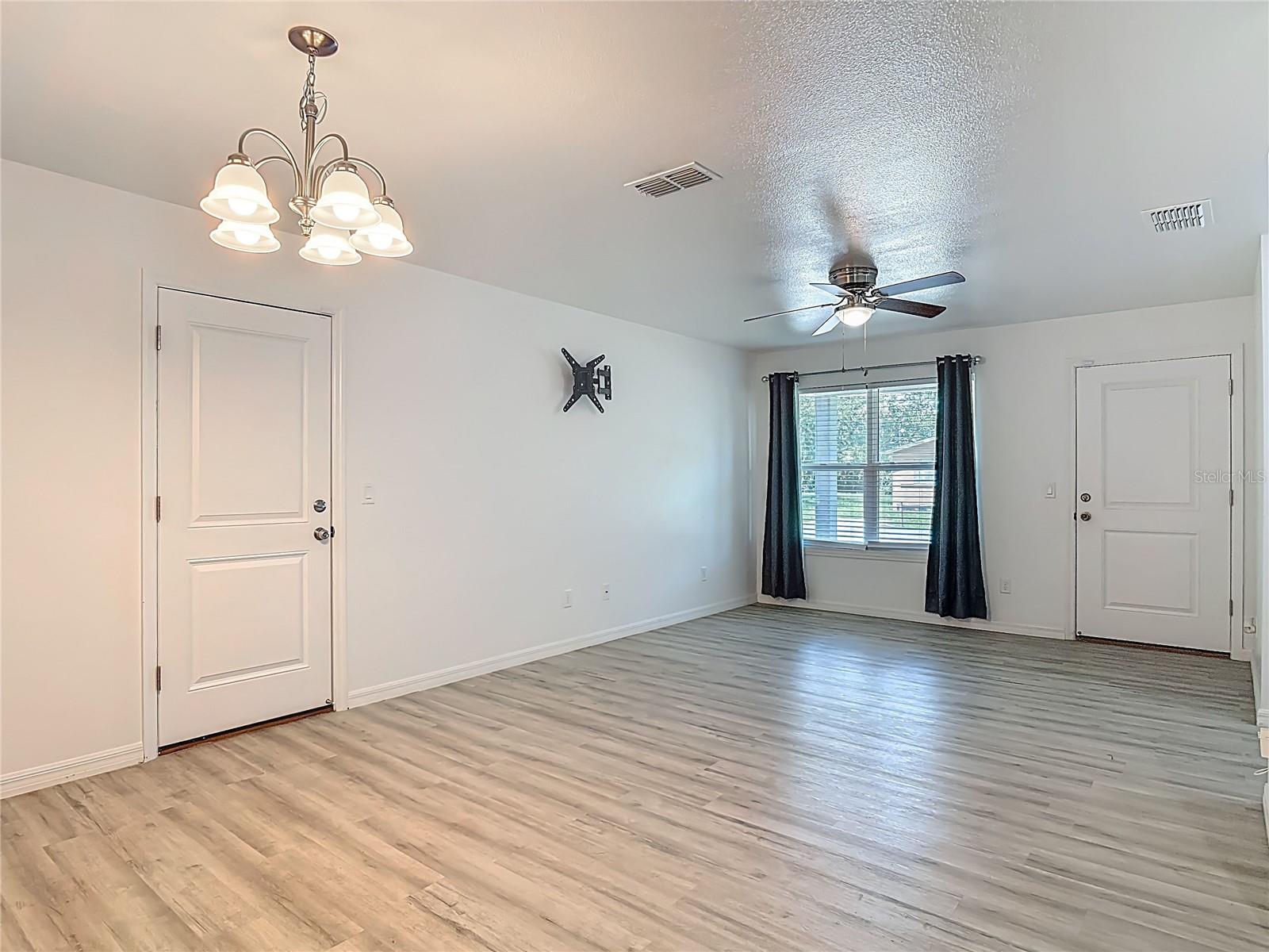 Image 6 of 41 For 1816 Alexander Avenue