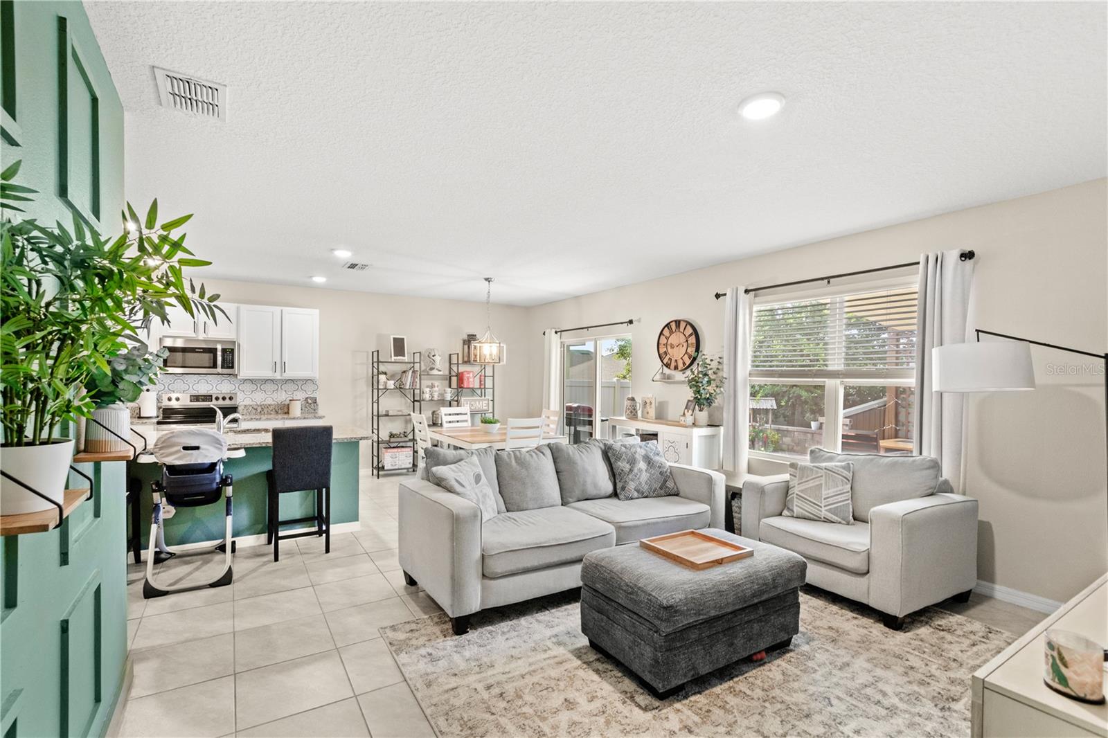 Image 15 of 50 For 9024 Alba Lane