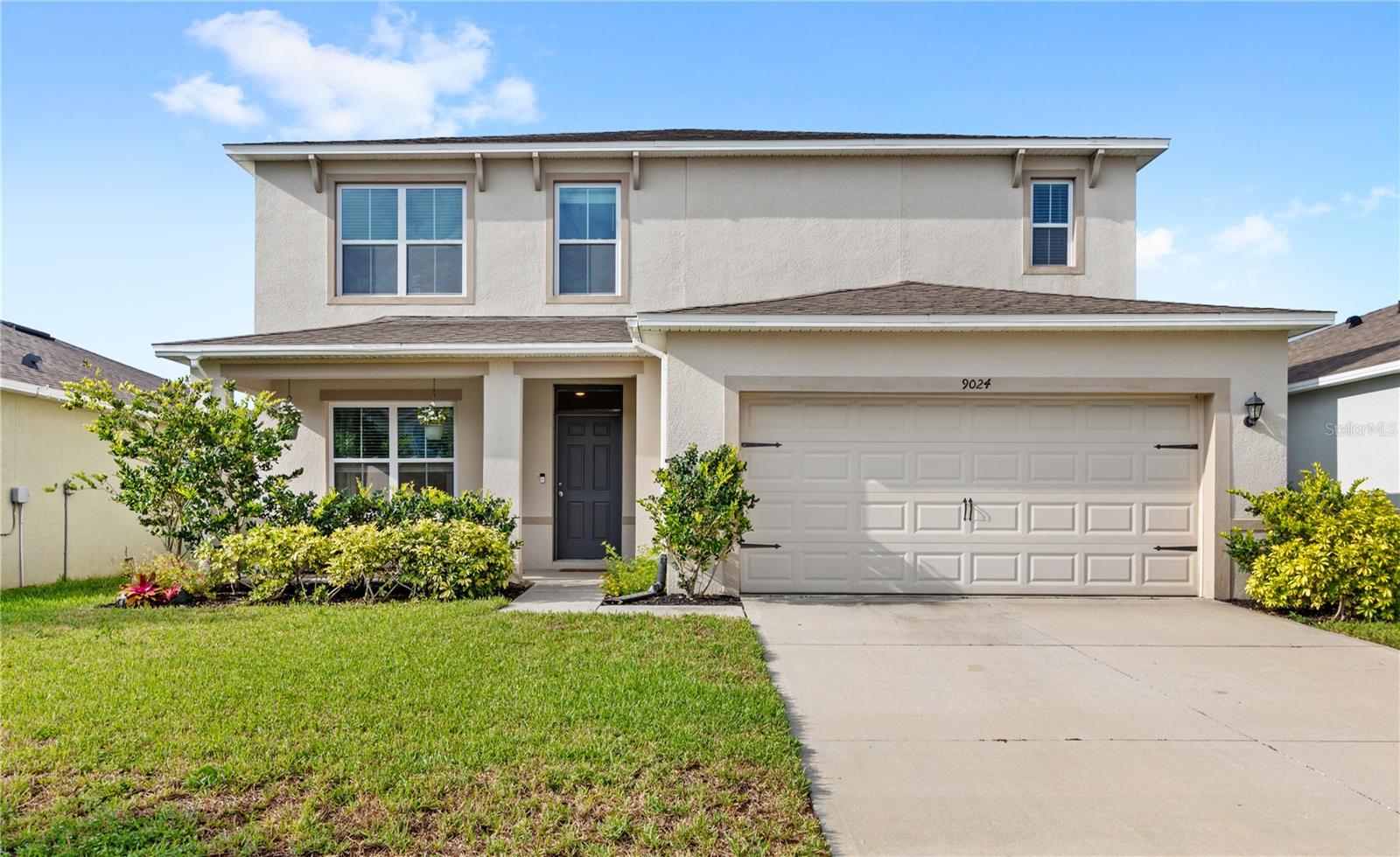 Image 4 of 50 For 9024 Alba Lane