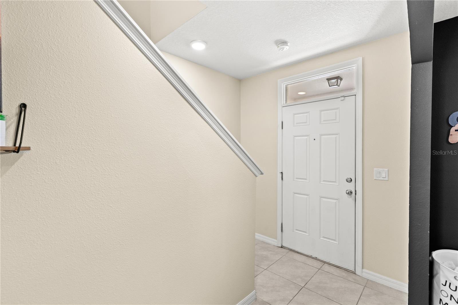 Image 8 of 50 For 9024 Alba Lane