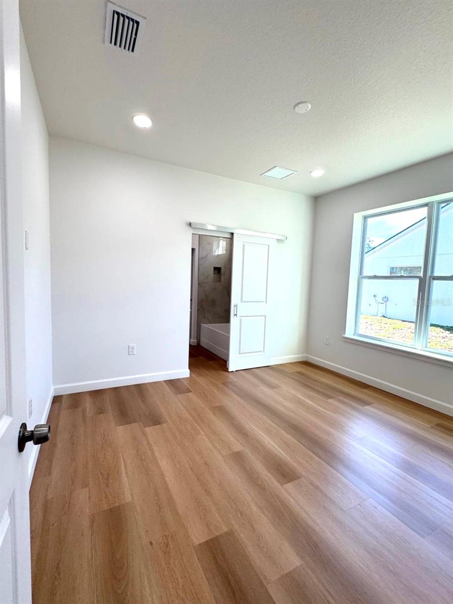 Image 21 of 28 For 2634 De Groodt Road Sw