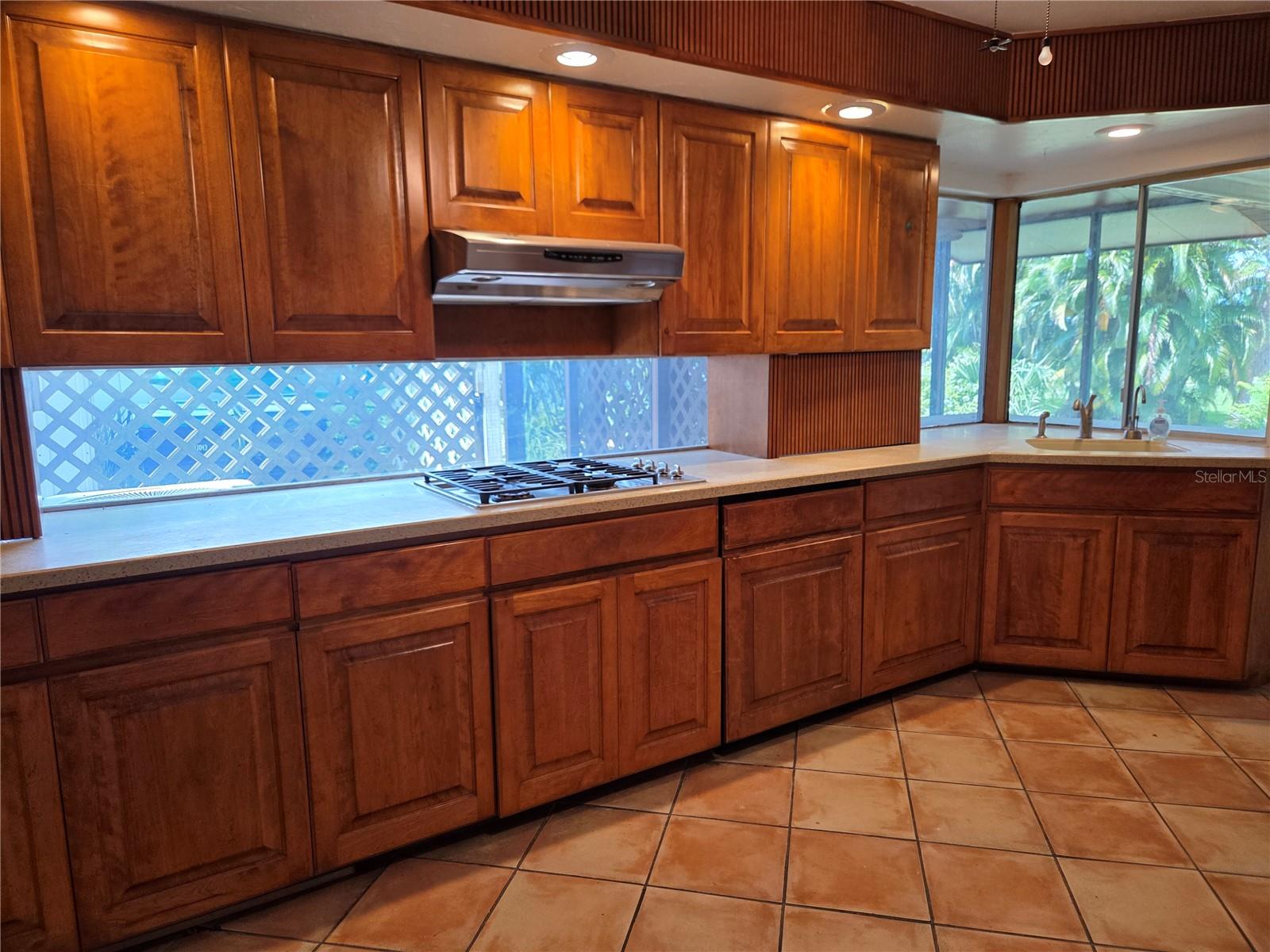 Image 7 of 44 For 4415 Raymar Drive