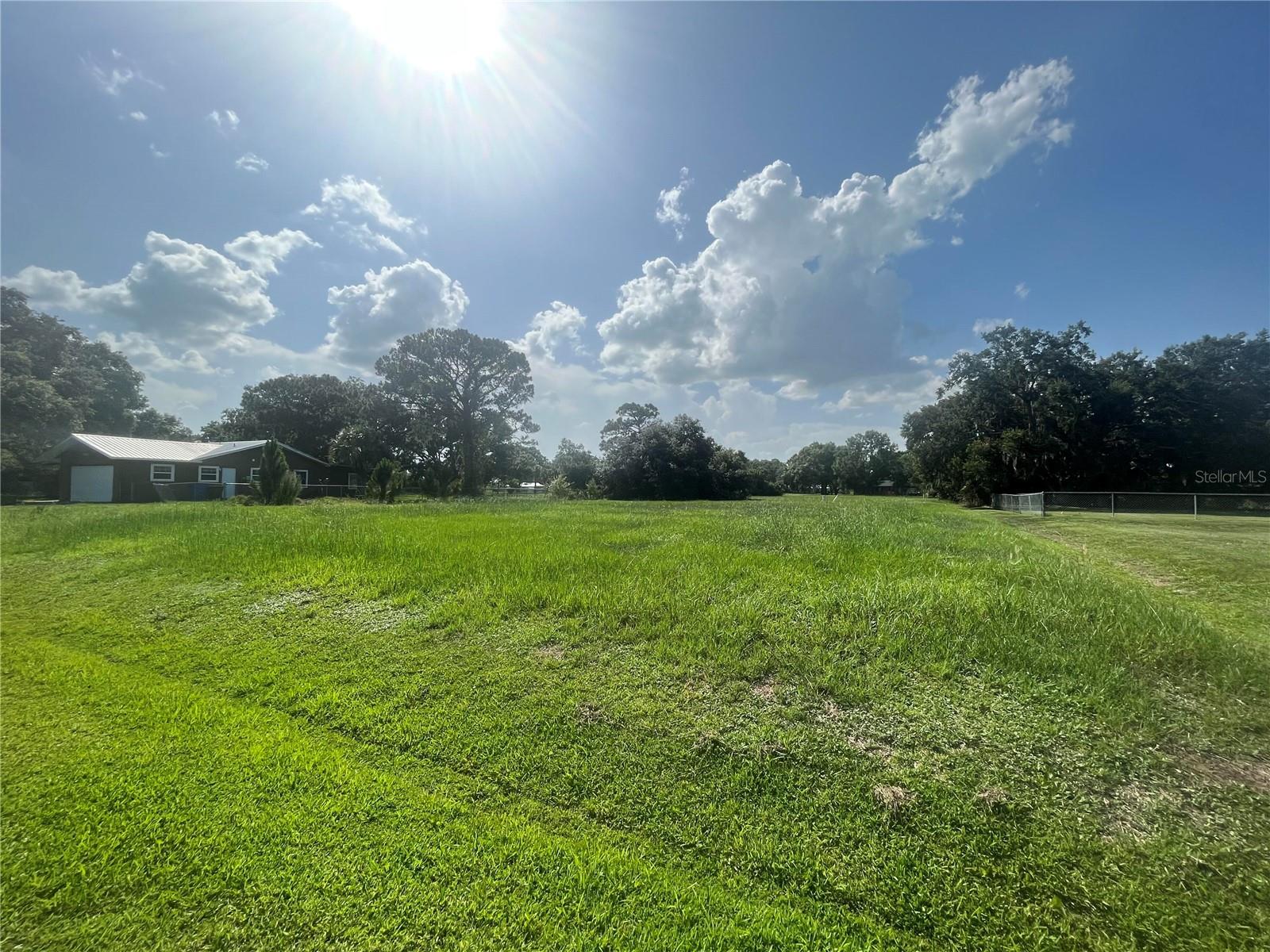 Listing Details for 308 Spring Lake Boulevard, SEBRING, FL 33876