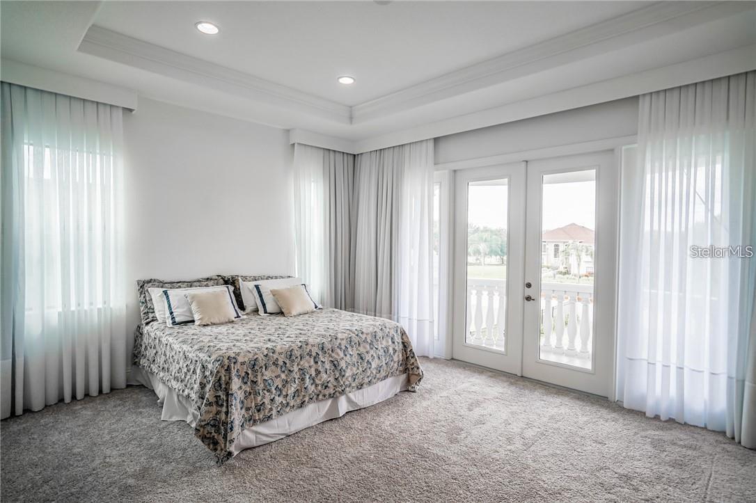 Image 33 of 42 For 3999 Isabella Circle