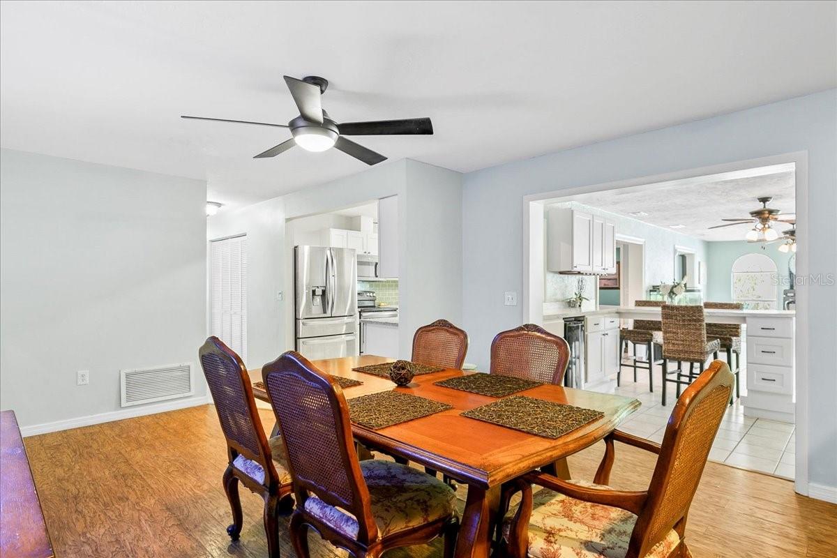 Image 11 of 29 For 1302 Georgetowne Circle