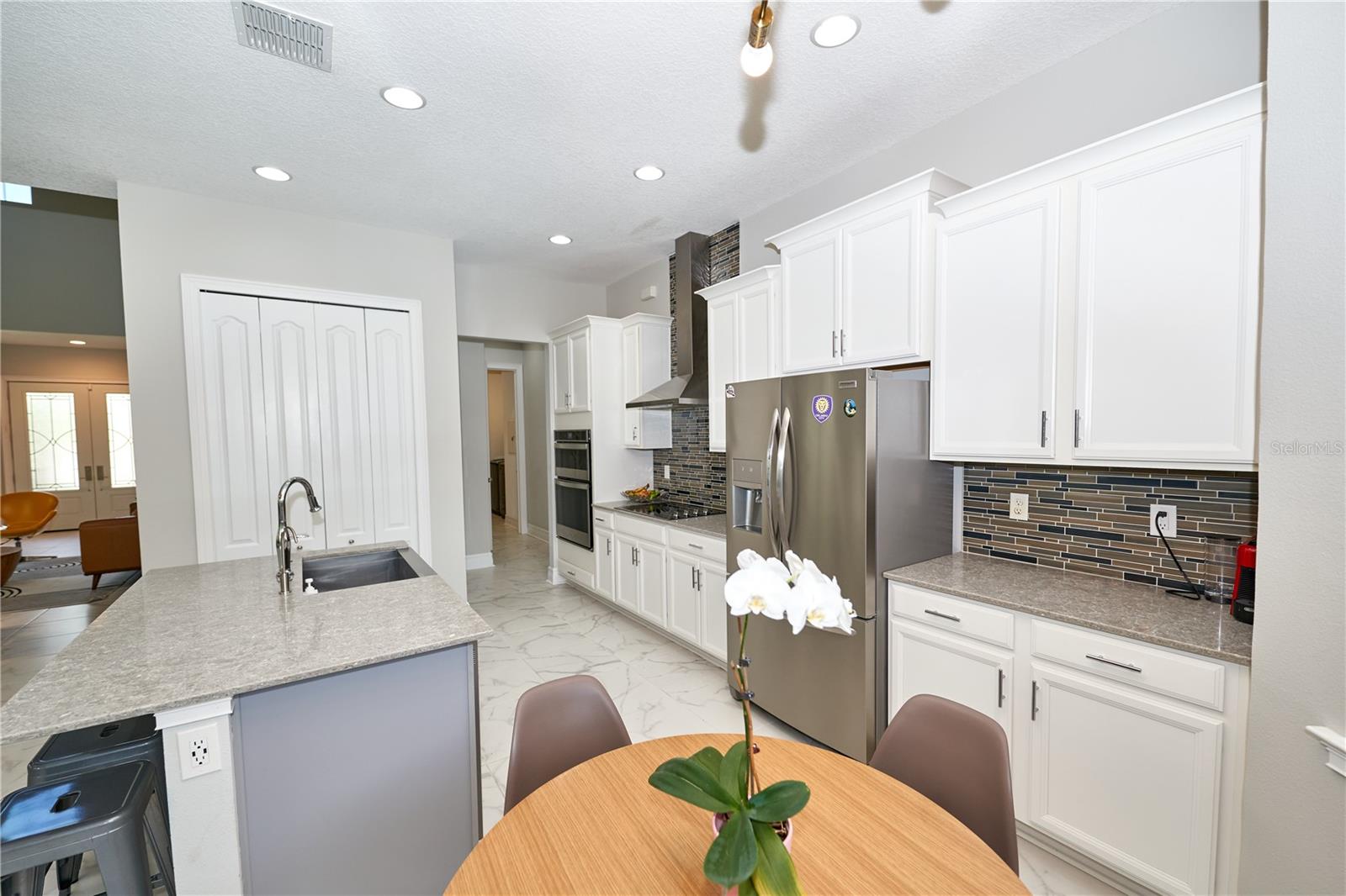 Image 21 of 90 For 10275 Henbury Street