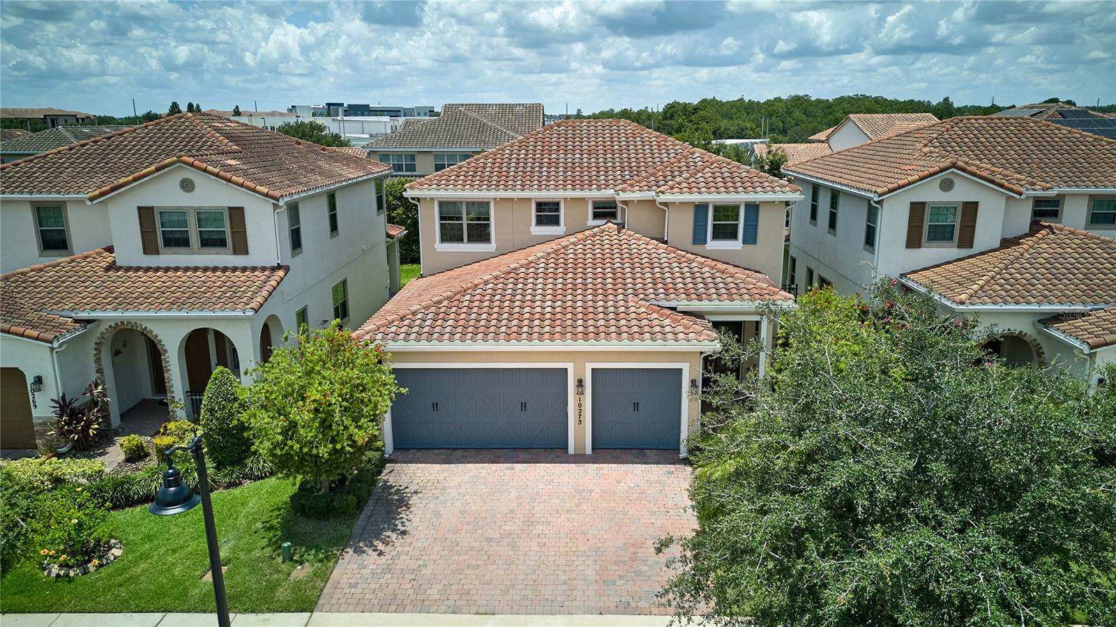 Image 3 of 90 For 10275 Henbury Street