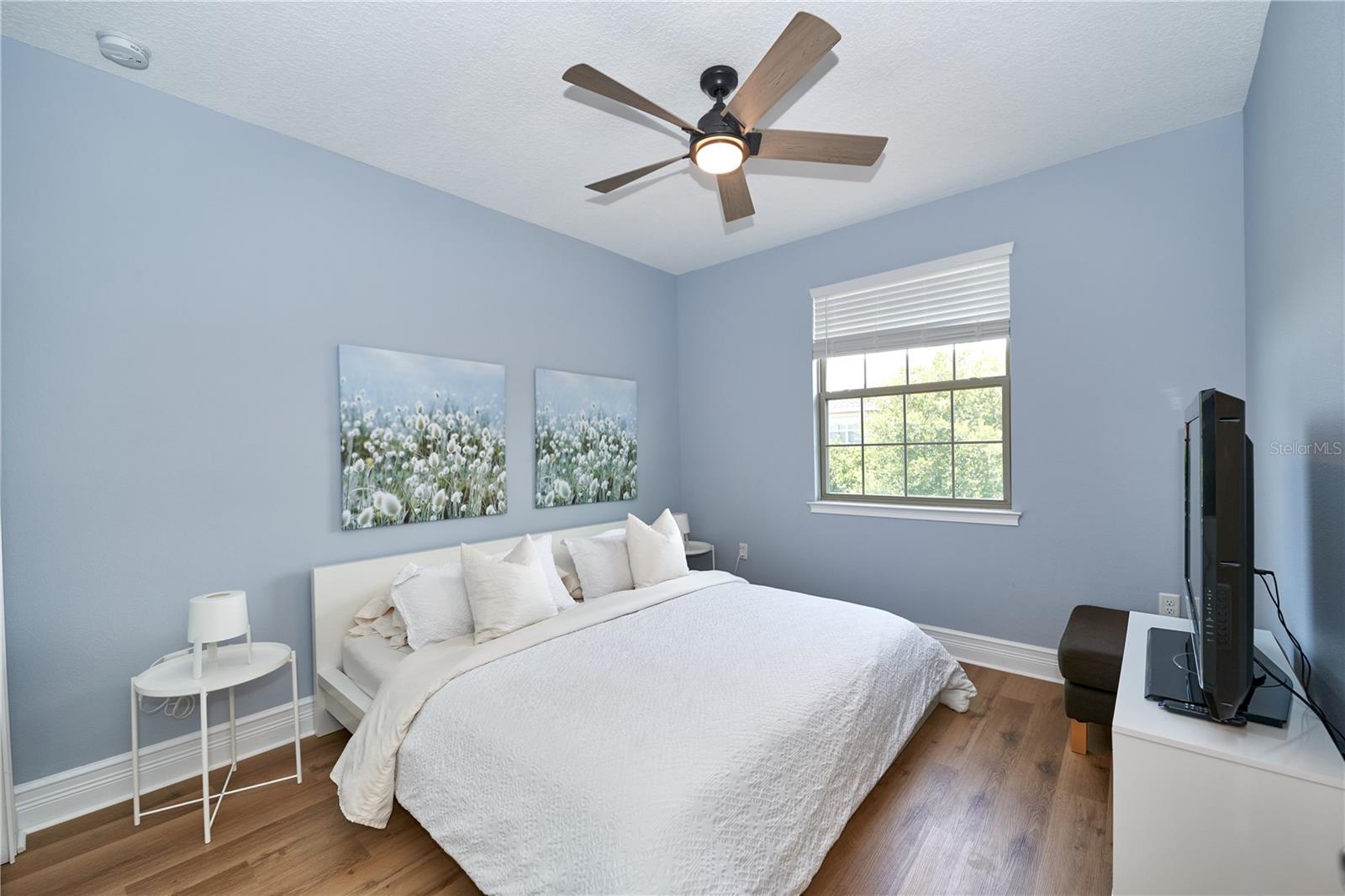 Image 43 of 90 For 10275 Henbury Street