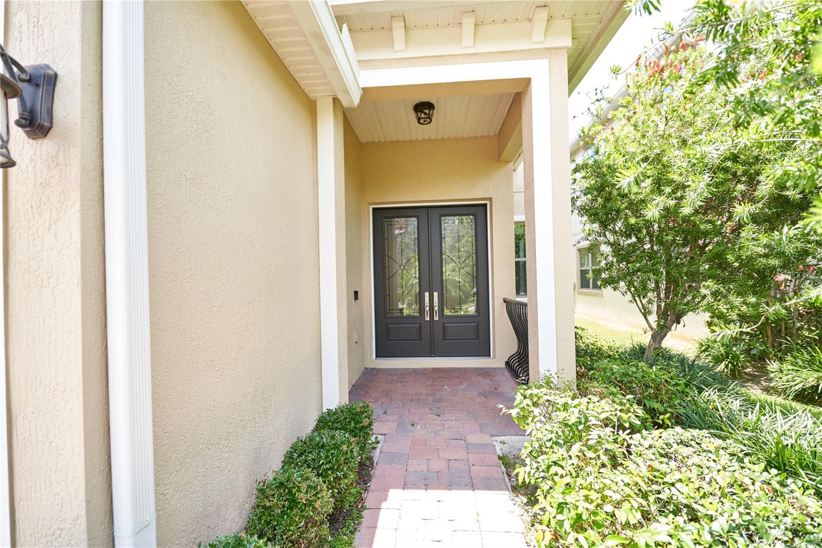 Image 8 of 90 For 10275 Henbury Street