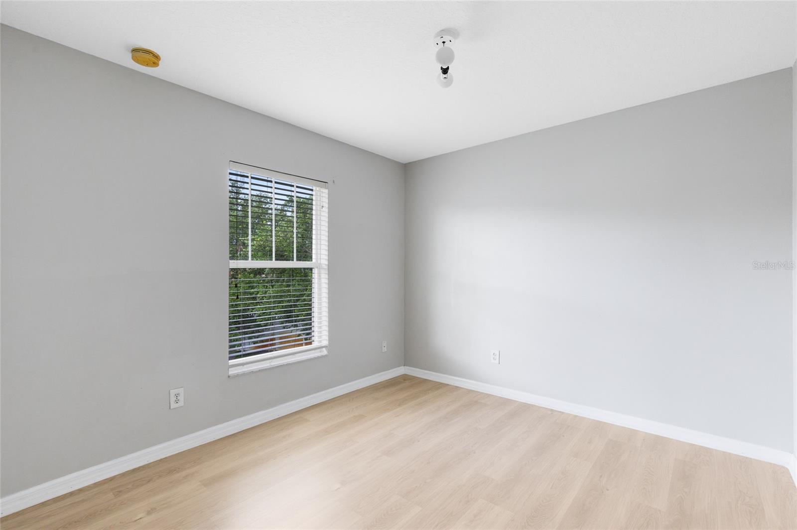Image 15 of 25 For 2064 Cypress Bay Boulevard