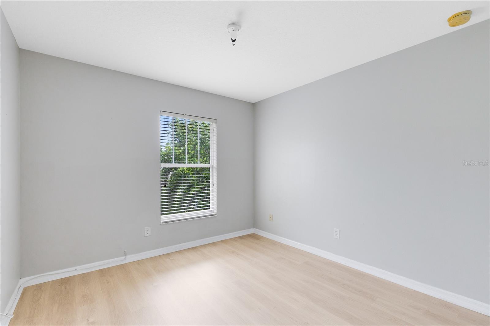 Image 16 of 25 For 2064 Cypress Bay Boulevard
