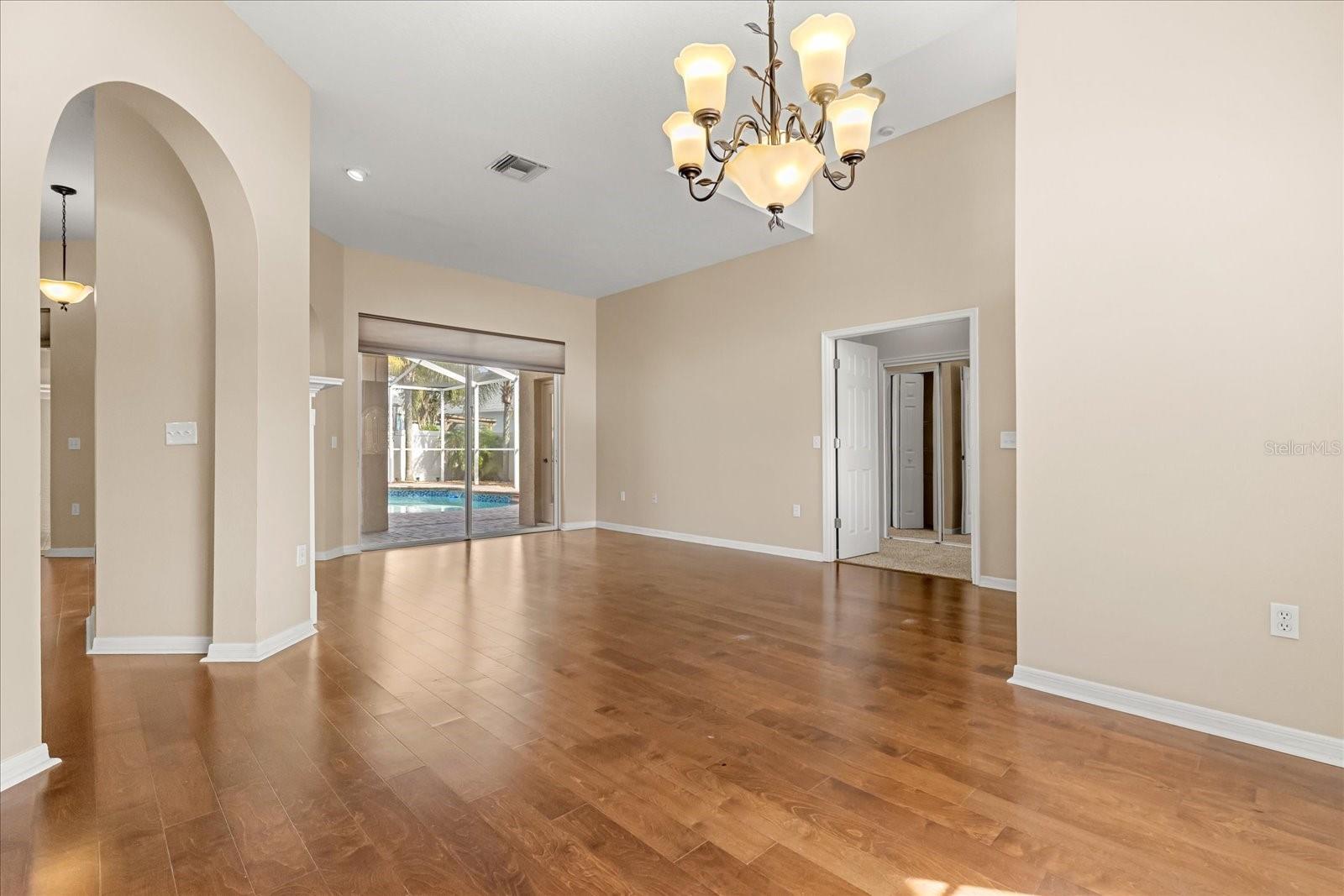 Image 11 of 29 For 23109 Emerson Way