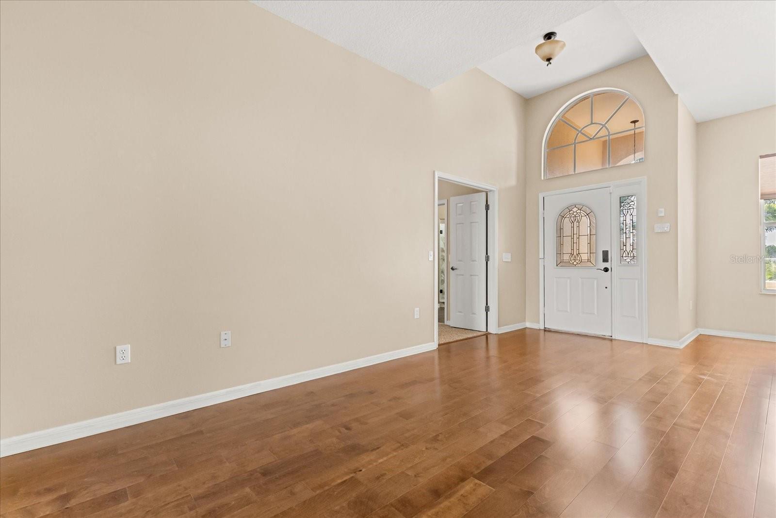 Image 13 of 29 For 23109 Emerson Way