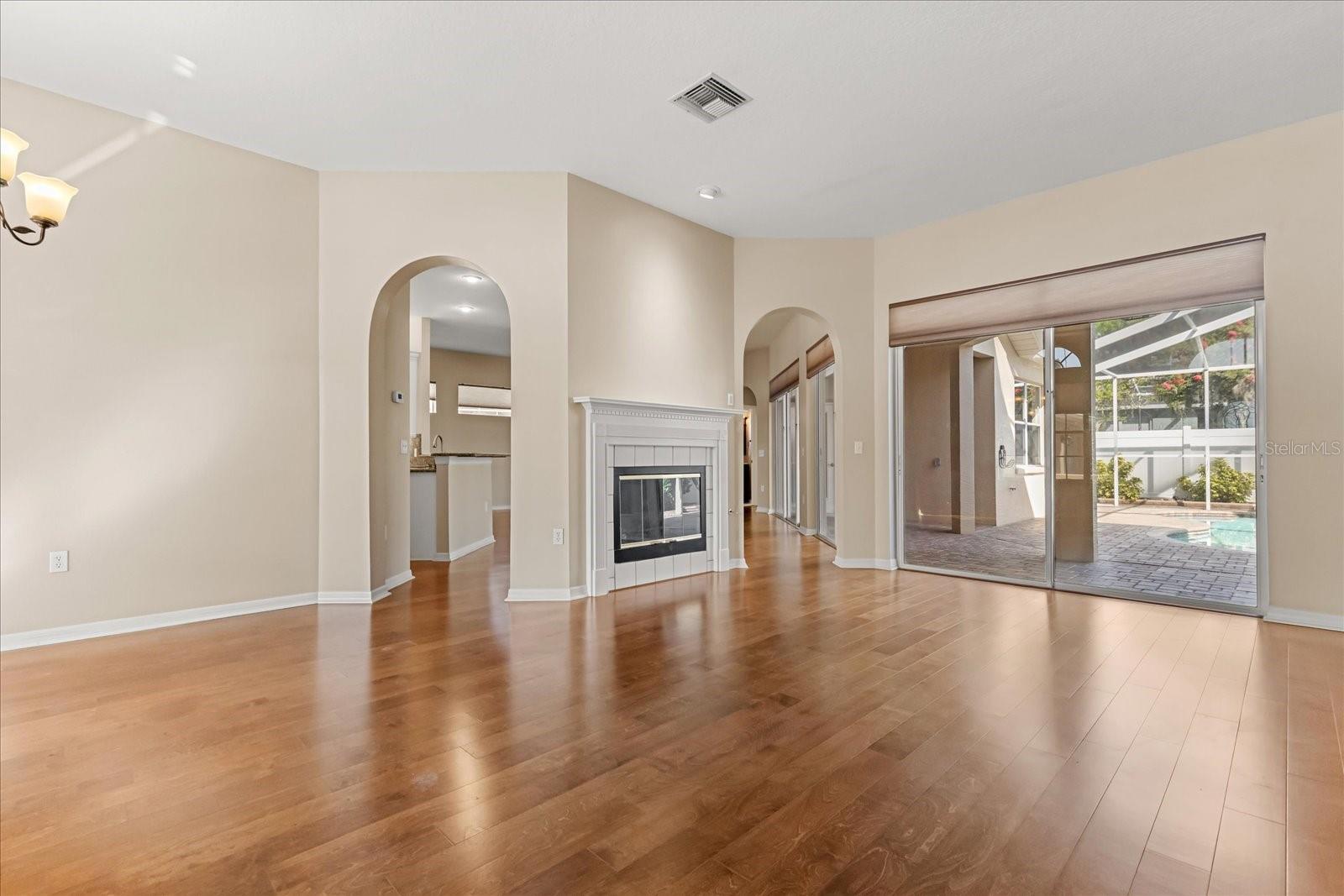 Image 17 of 29 For 23109 Emerson Way