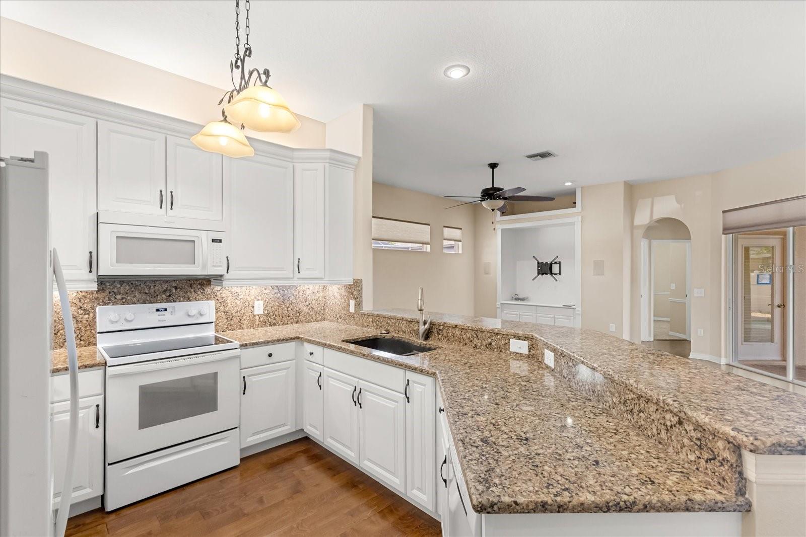 Image 5 of 29 For 23109 Emerson Way