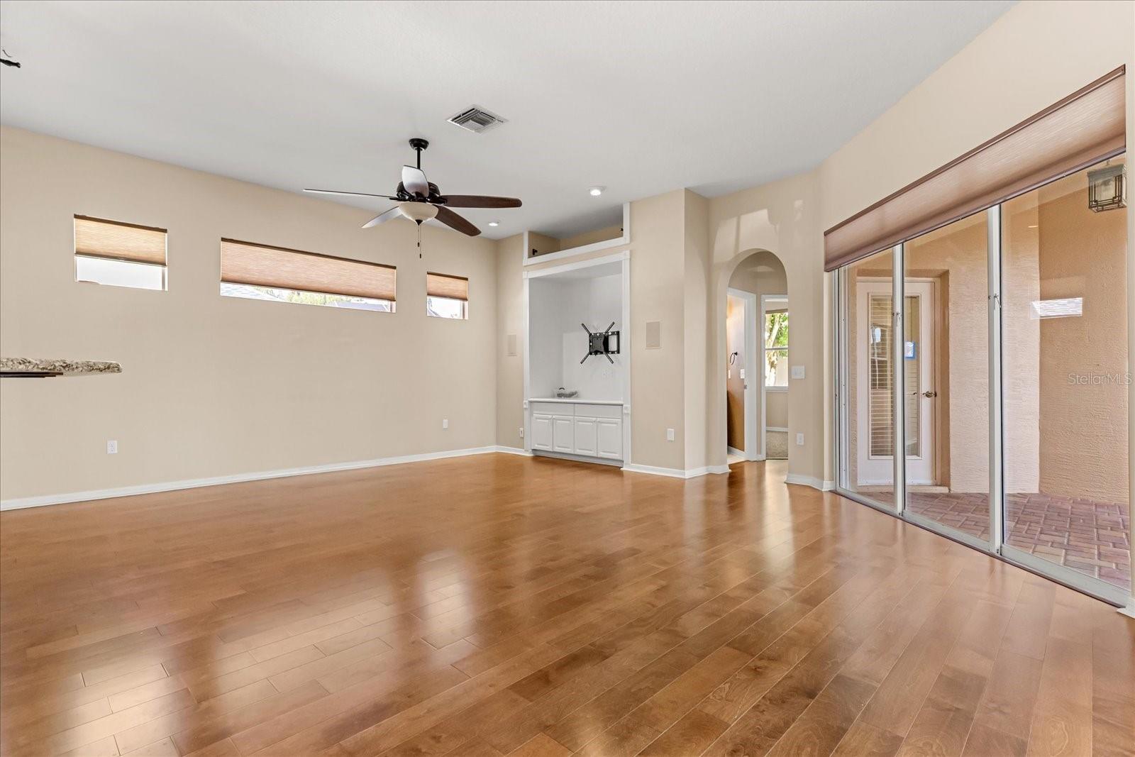 Image 7 of 29 For 23109 Emerson Way