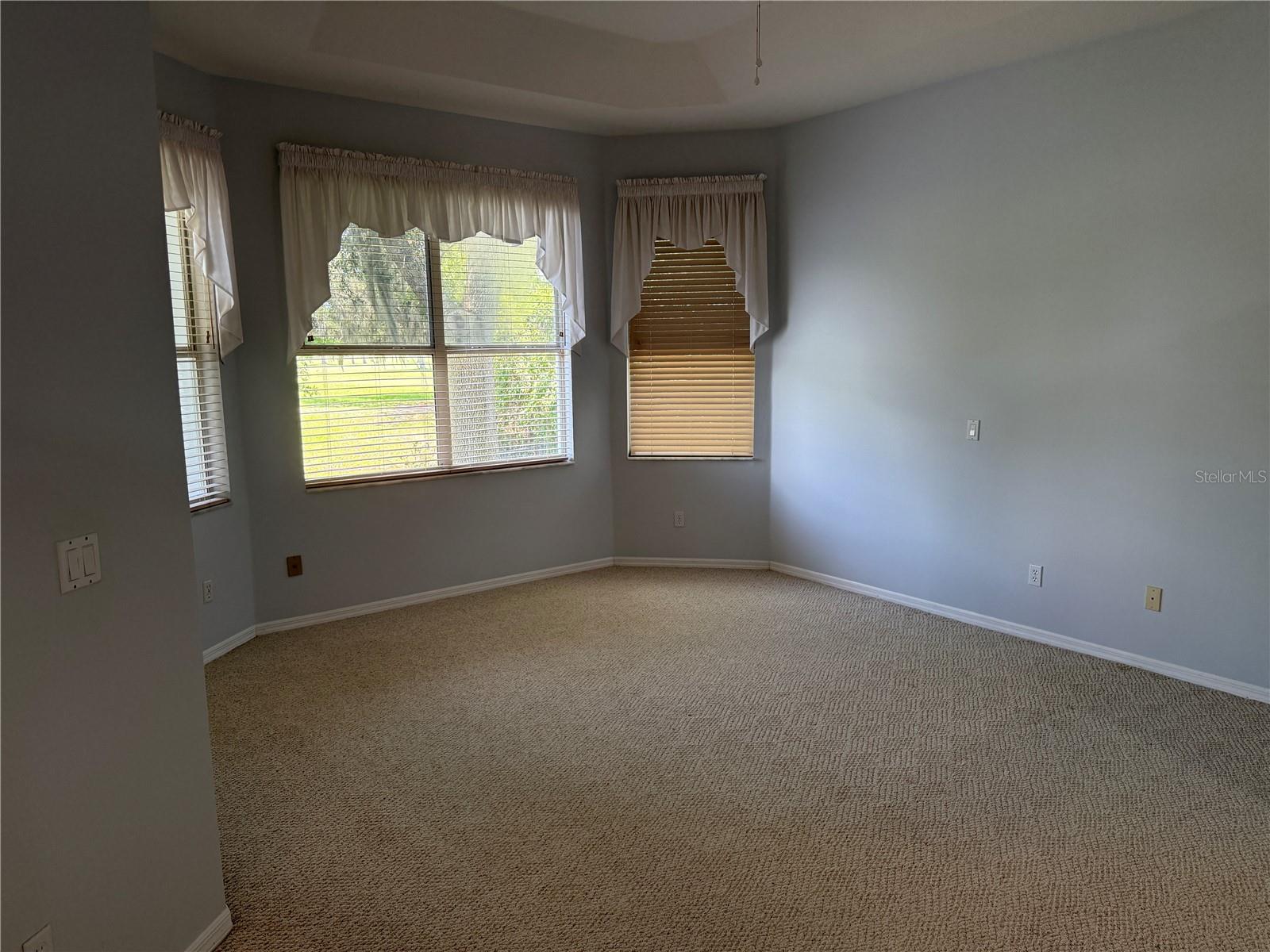Image 9 of 16 For 14049 Fairway Willow Lane