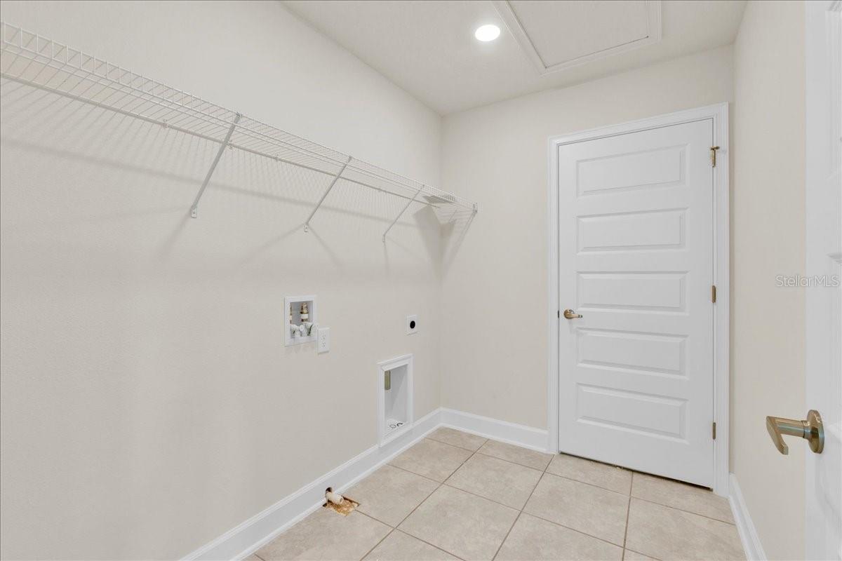 Image 18 of 27 For 3687 Sagefield Drive