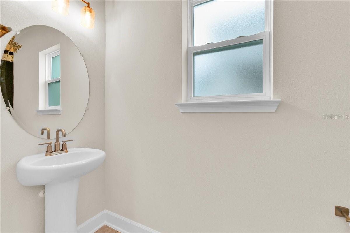 Image 4 of 27 For 3687 Sagefield Drive