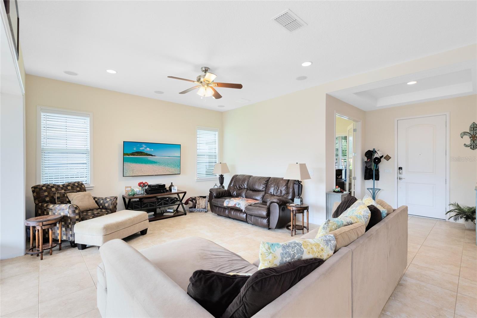 Image 12 of 44 For 9978 Mere Parkway