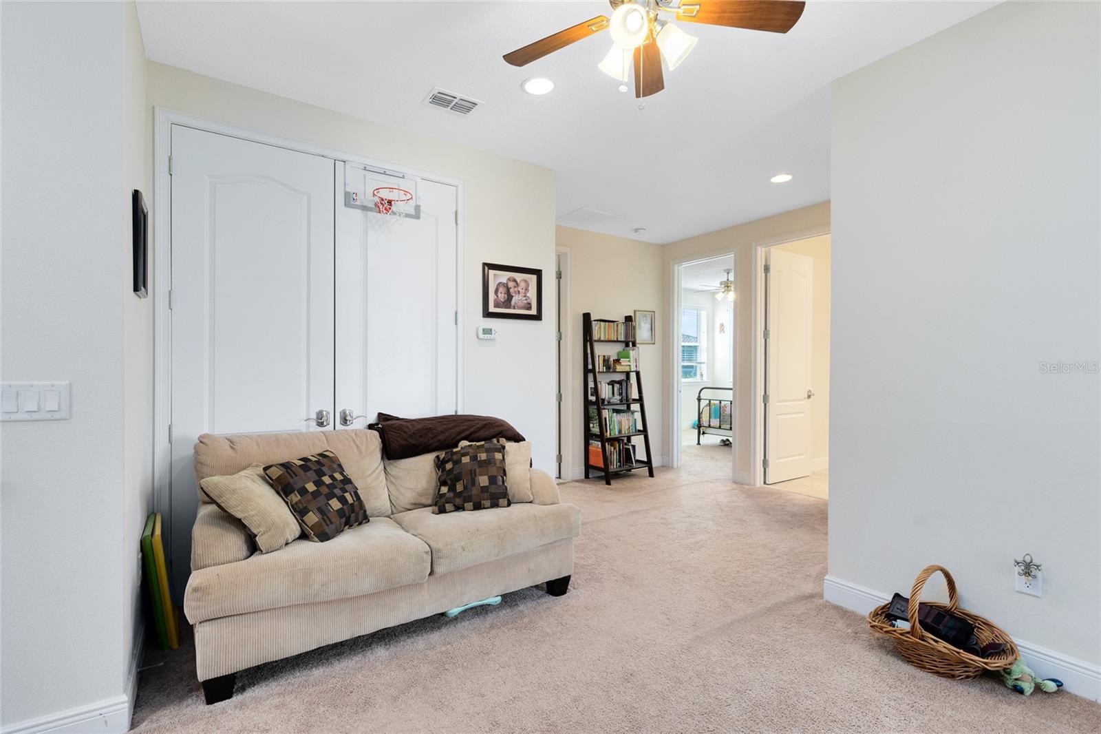 Image 16 of 44 For 9978 Mere Parkway