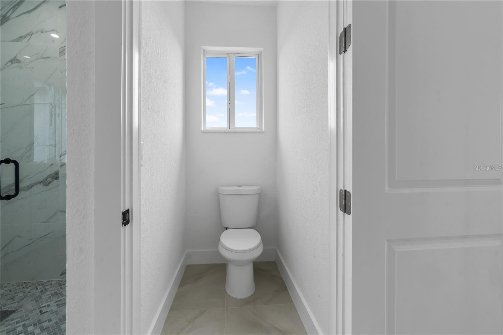 Image 24 of 33 For 10071 Kingsville Drive