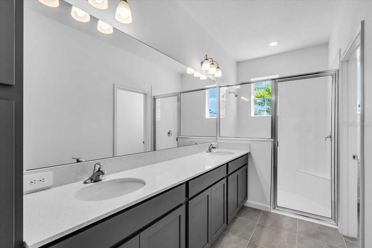 Image 13 of 15 For 9581 Vibrant Lane