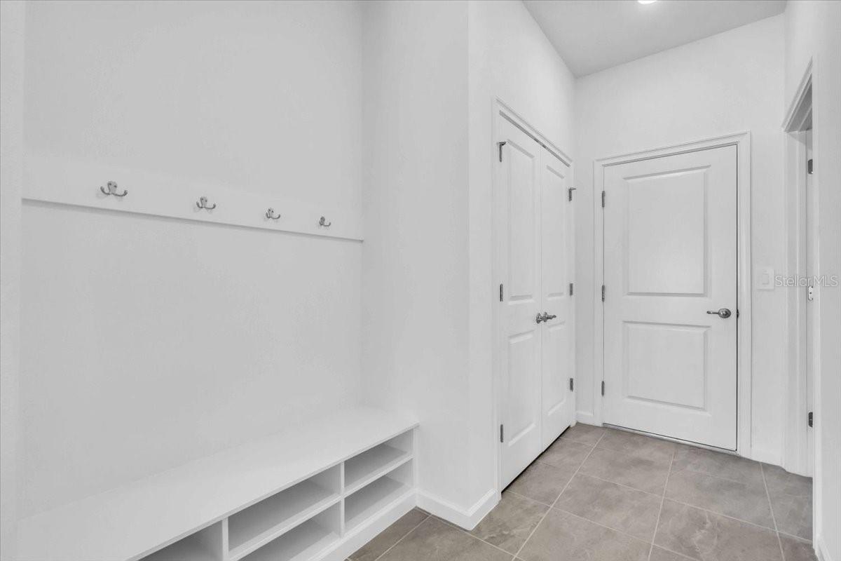 Image 14 of 15 For 9581 Vibrant Lane