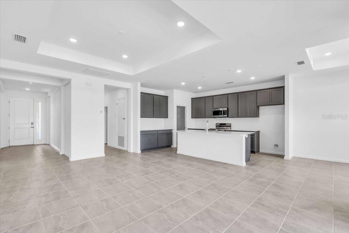 Image 3 of 15 For 9581 Vibrant Lane