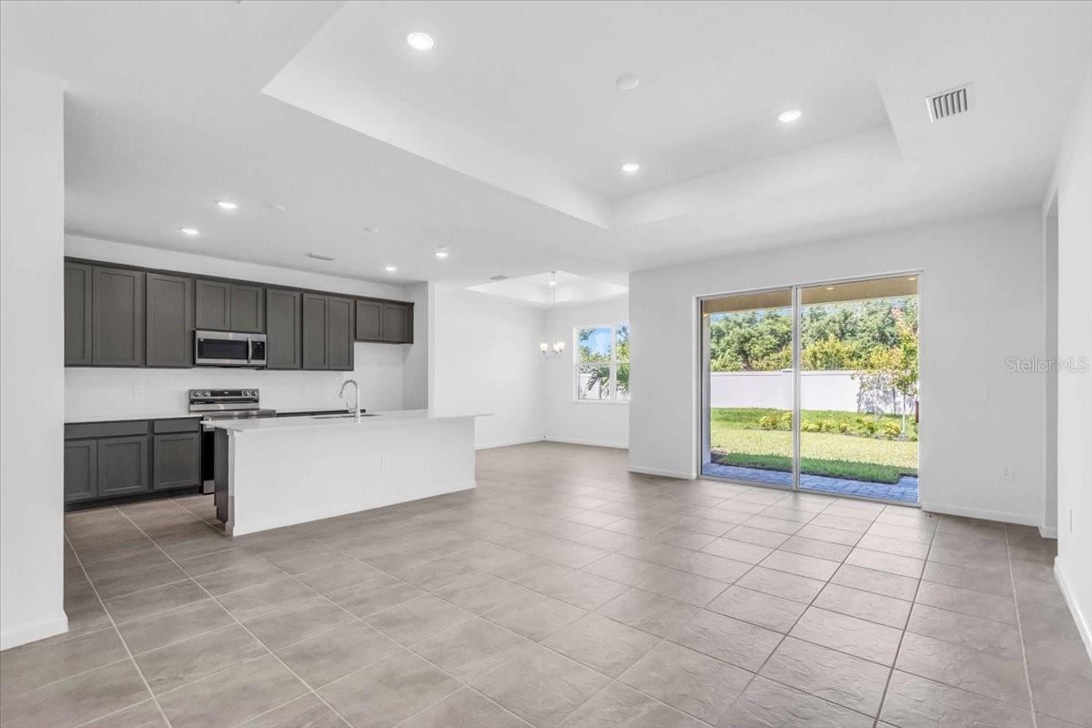 Image 7 of 15 For 9581 Vibrant Lane