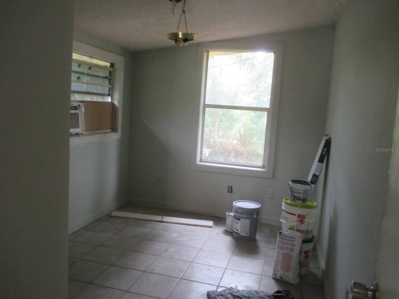 Image 13 of 18 For 2112 Lee Street