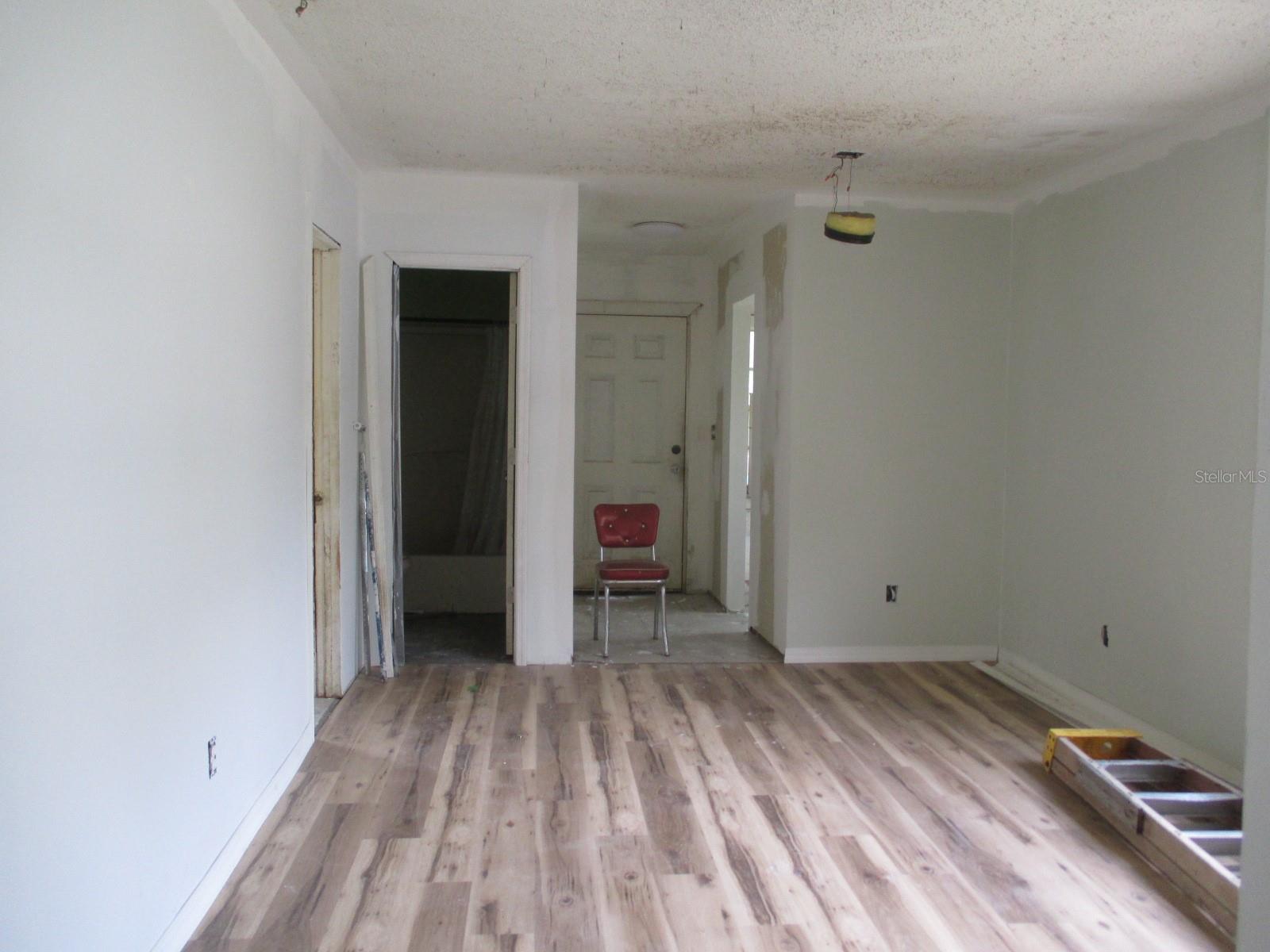 Image 14 of 18 For 2112 Lee Street