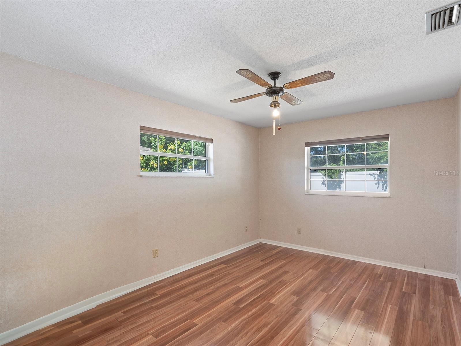 Image 23 of 28 For 2151 Conifer Avenue