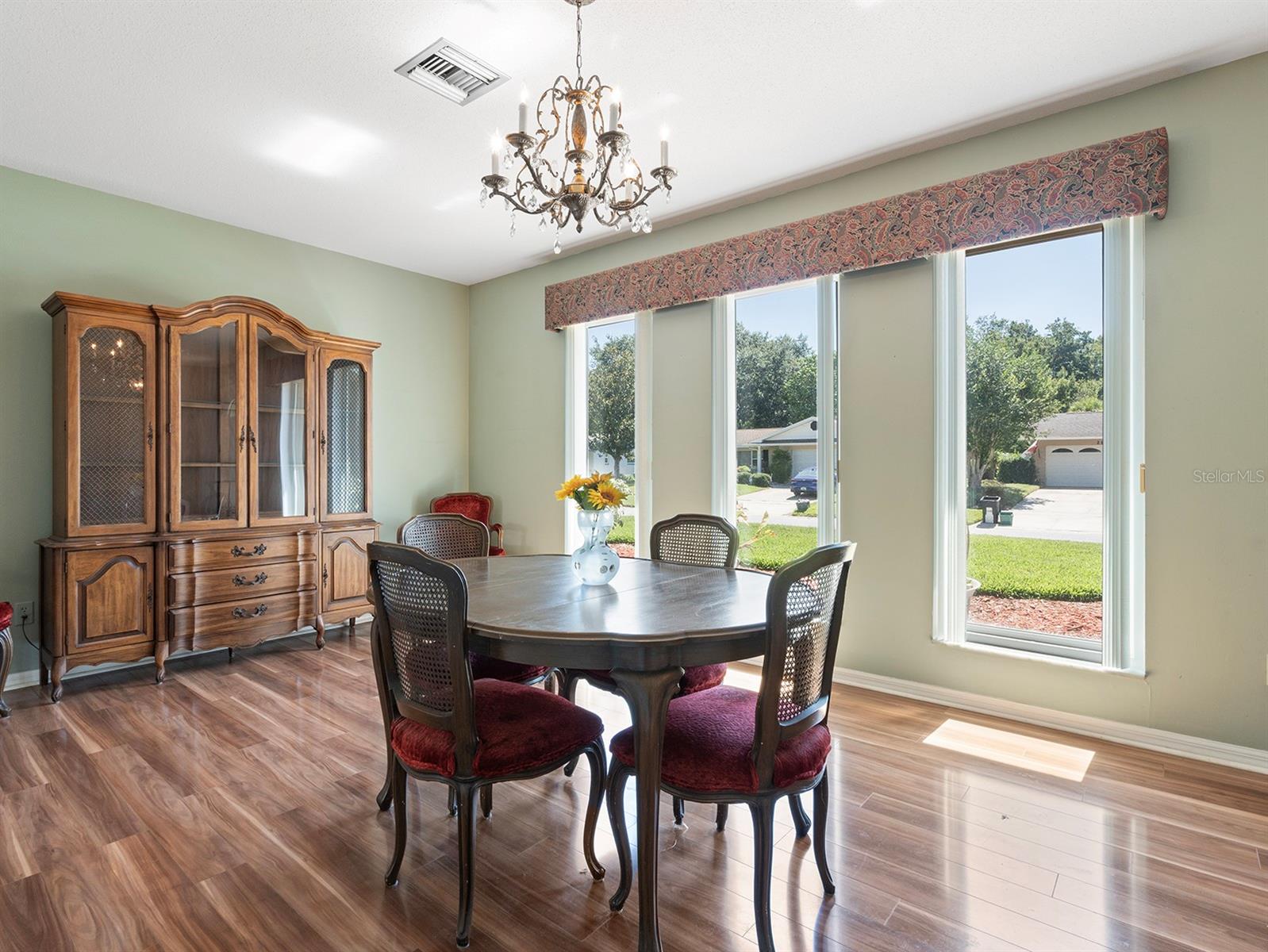 Image 6 of 28 For 2151 Conifer Avenue