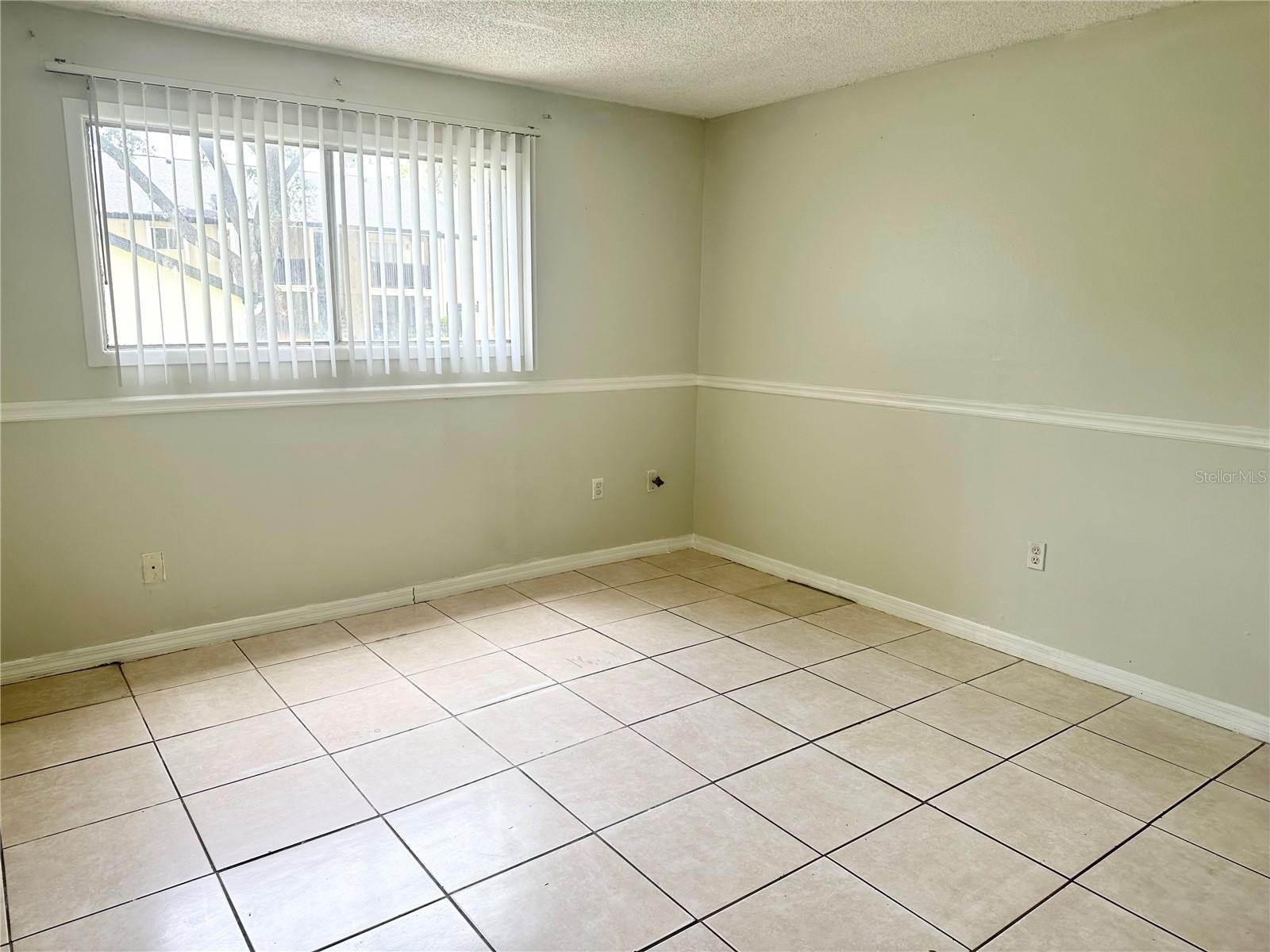 Image 7 of 16 For 950 Lake Destiny Road C