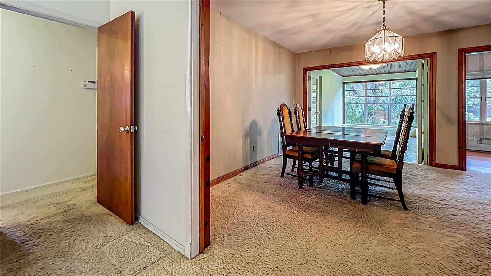 Image 11 of 71 For 1606 Orangewood Avenue