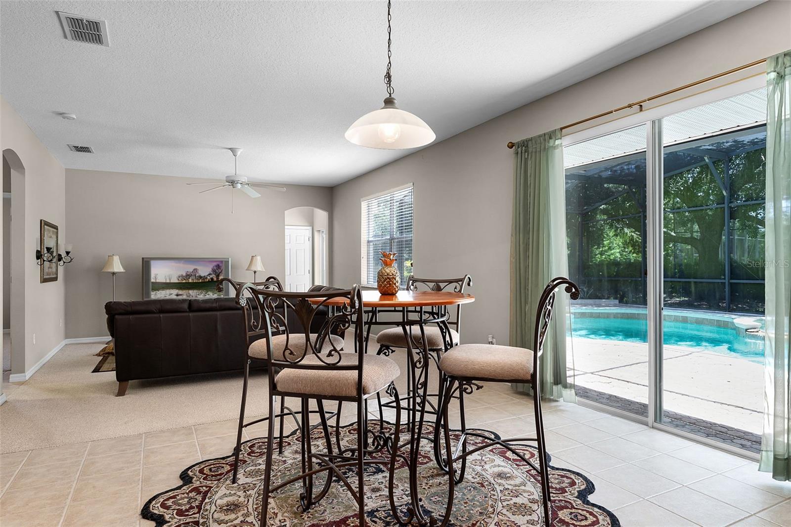 Image 11 of 34 For 9631 Renwick Court