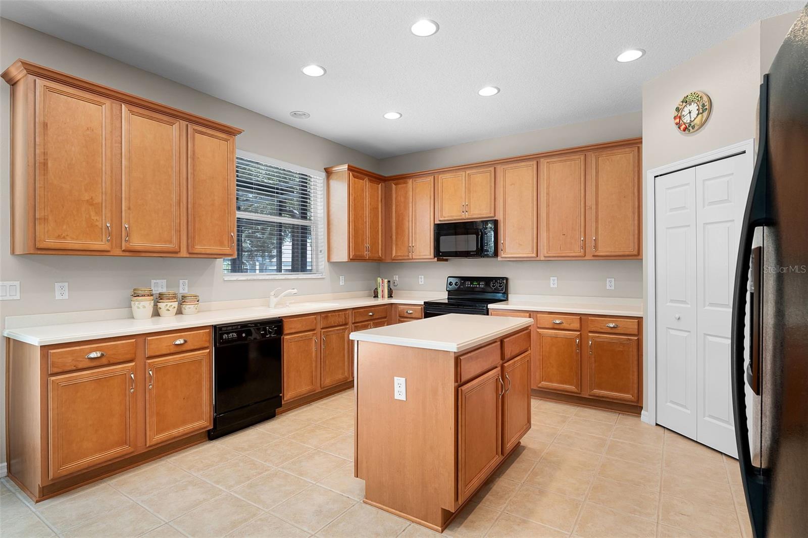 Image 12 of 34 For 9631 Renwick Court