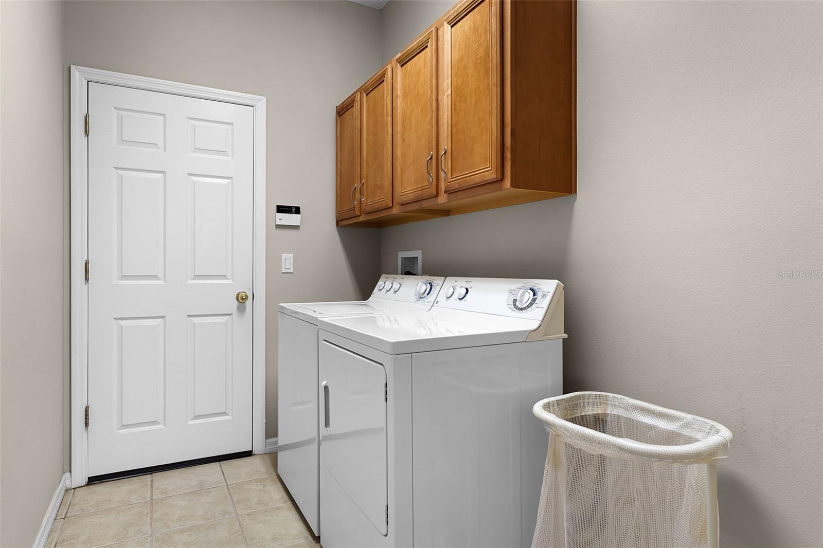 Image 18 of 34 For 9631 Renwick Court