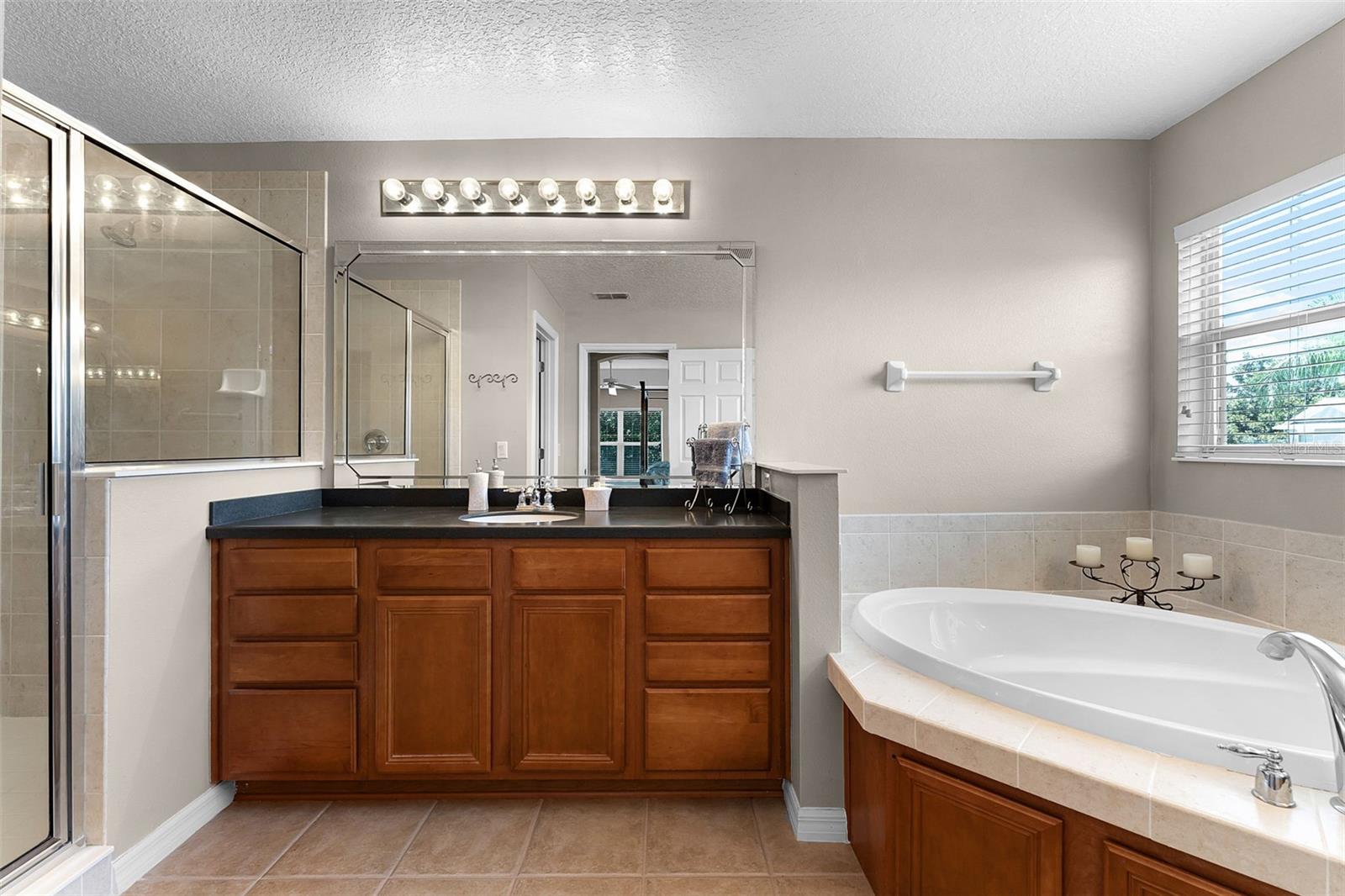 Image 28 of 34 For 9631 Renwick Court