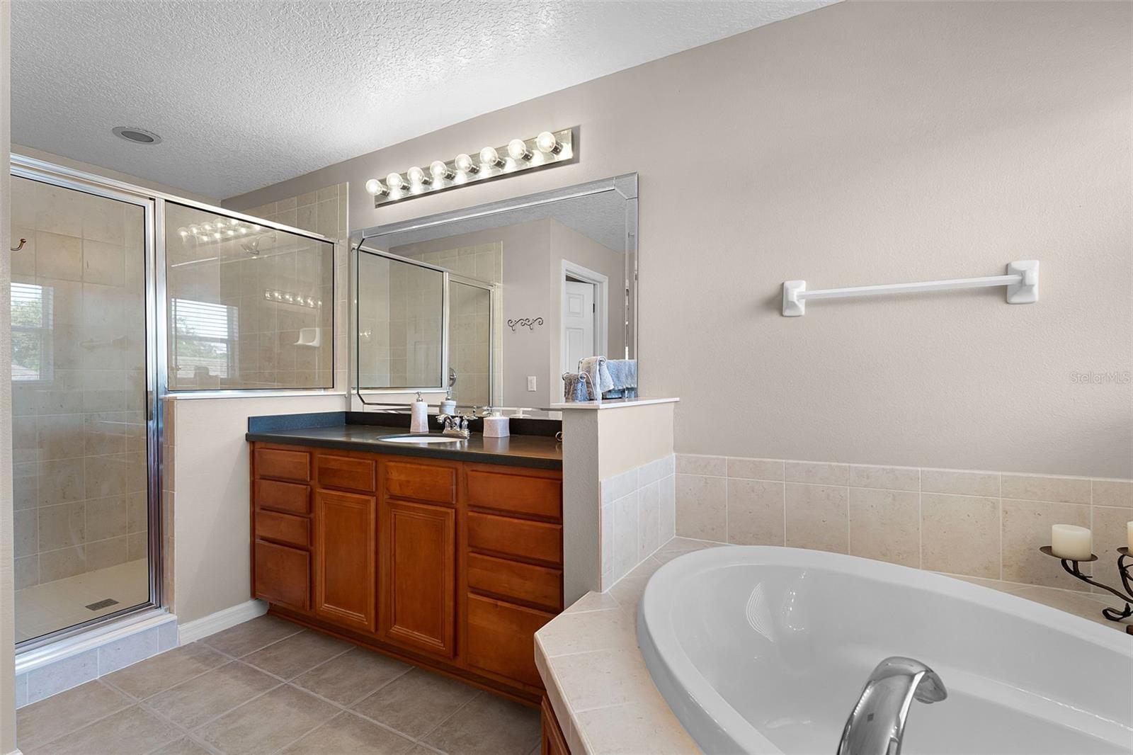 Image 29 of 34 For 9631 Renwick Court