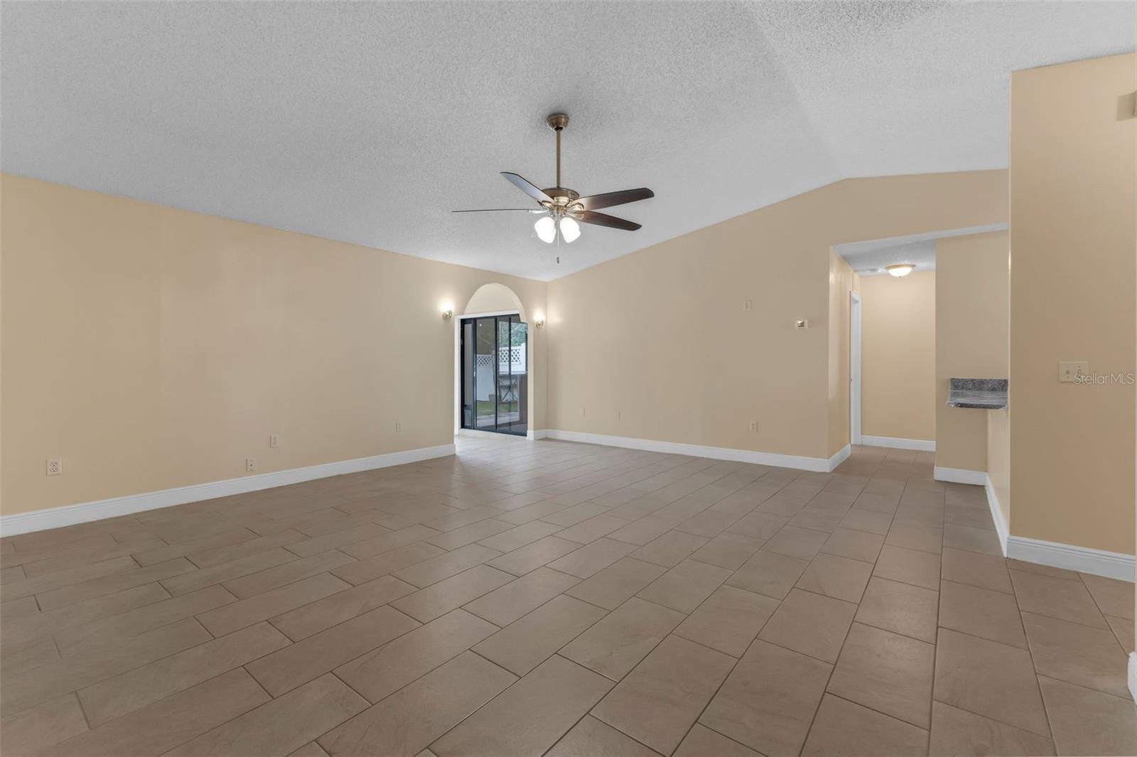 Image 10 of 26 For 5835 Talavera Street