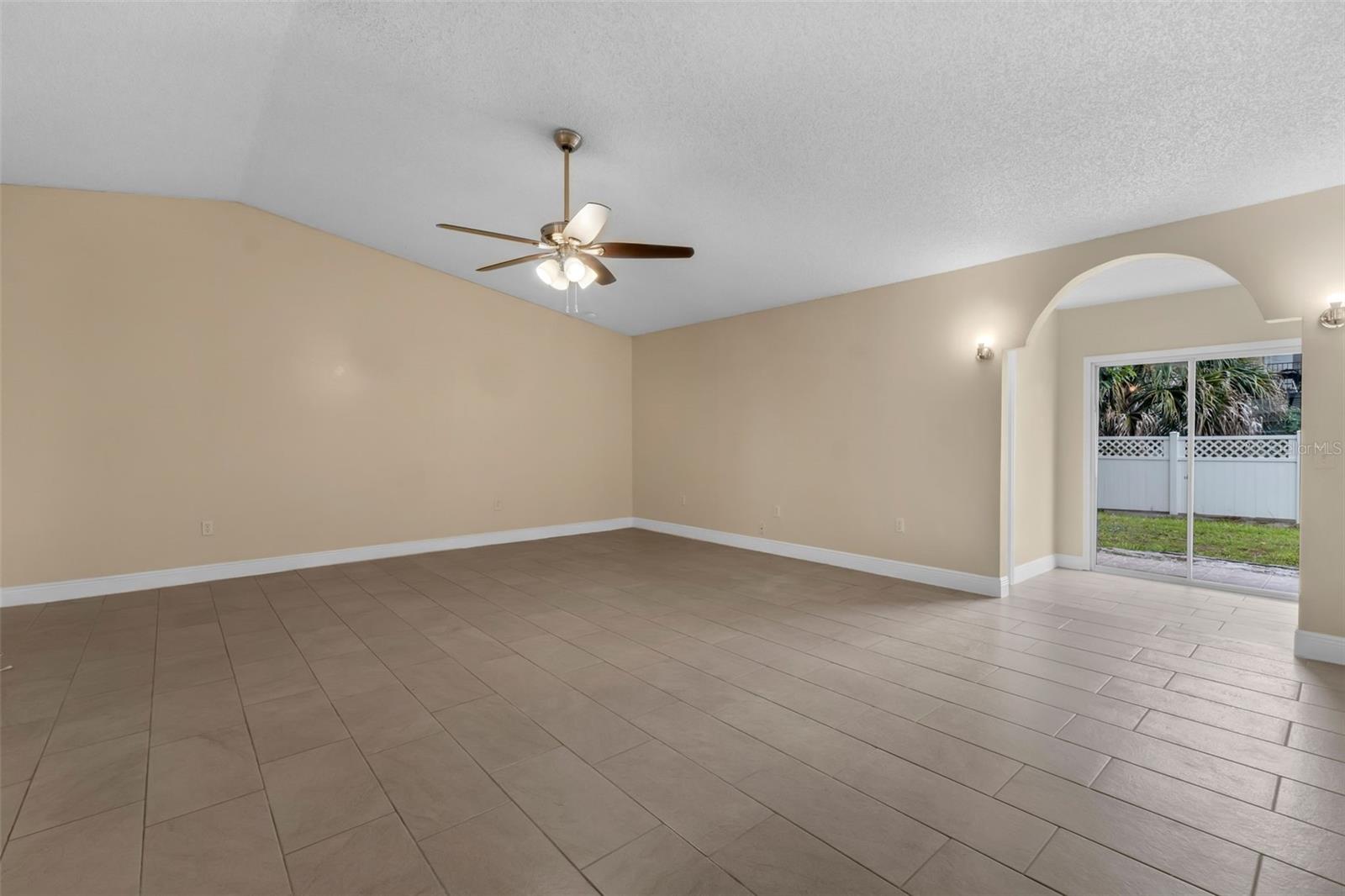 Image 11 of 26 For 5835 Talavera Street