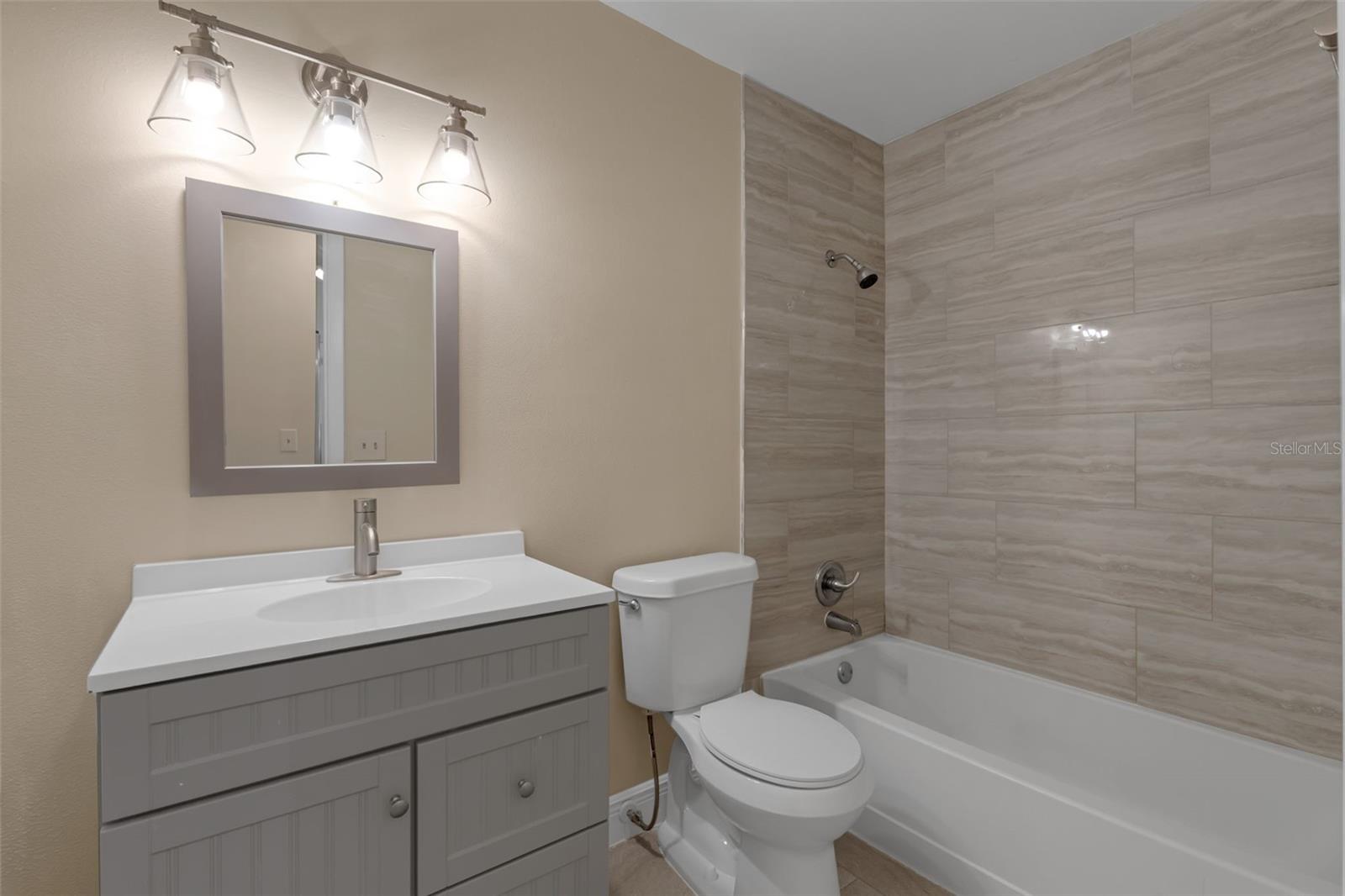 Image 20 of 26 For 5835 Talavera Street