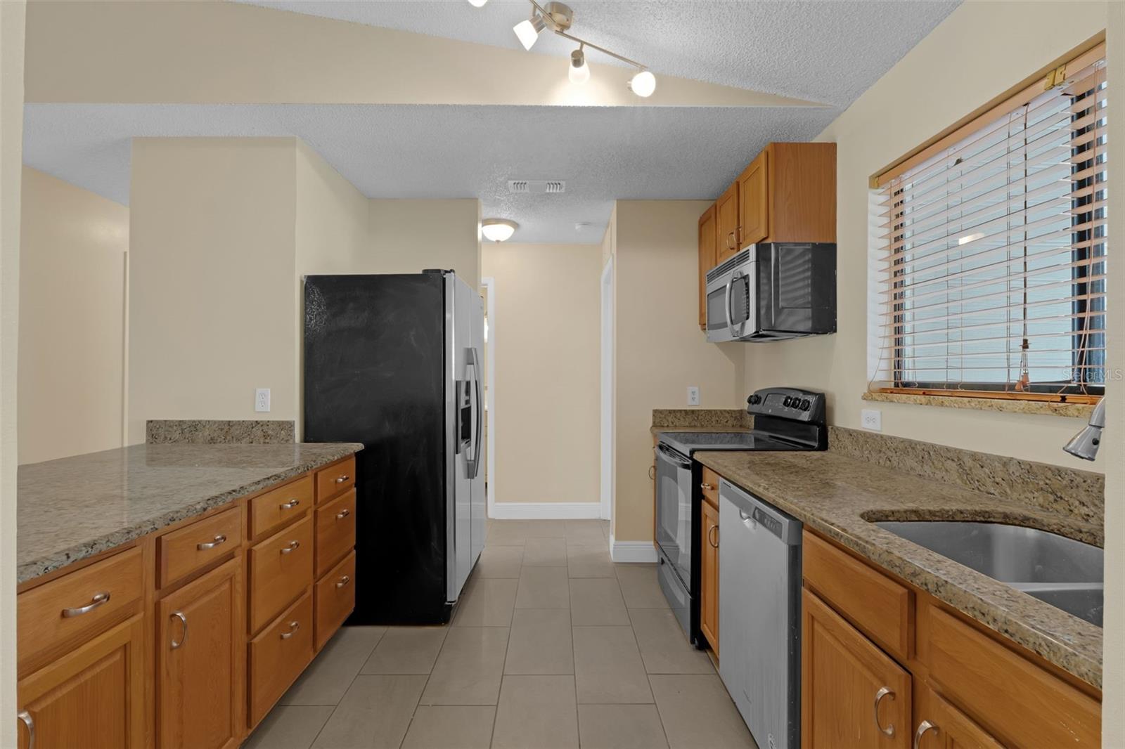 Image 4 of 26 For 5835 Talavera Street