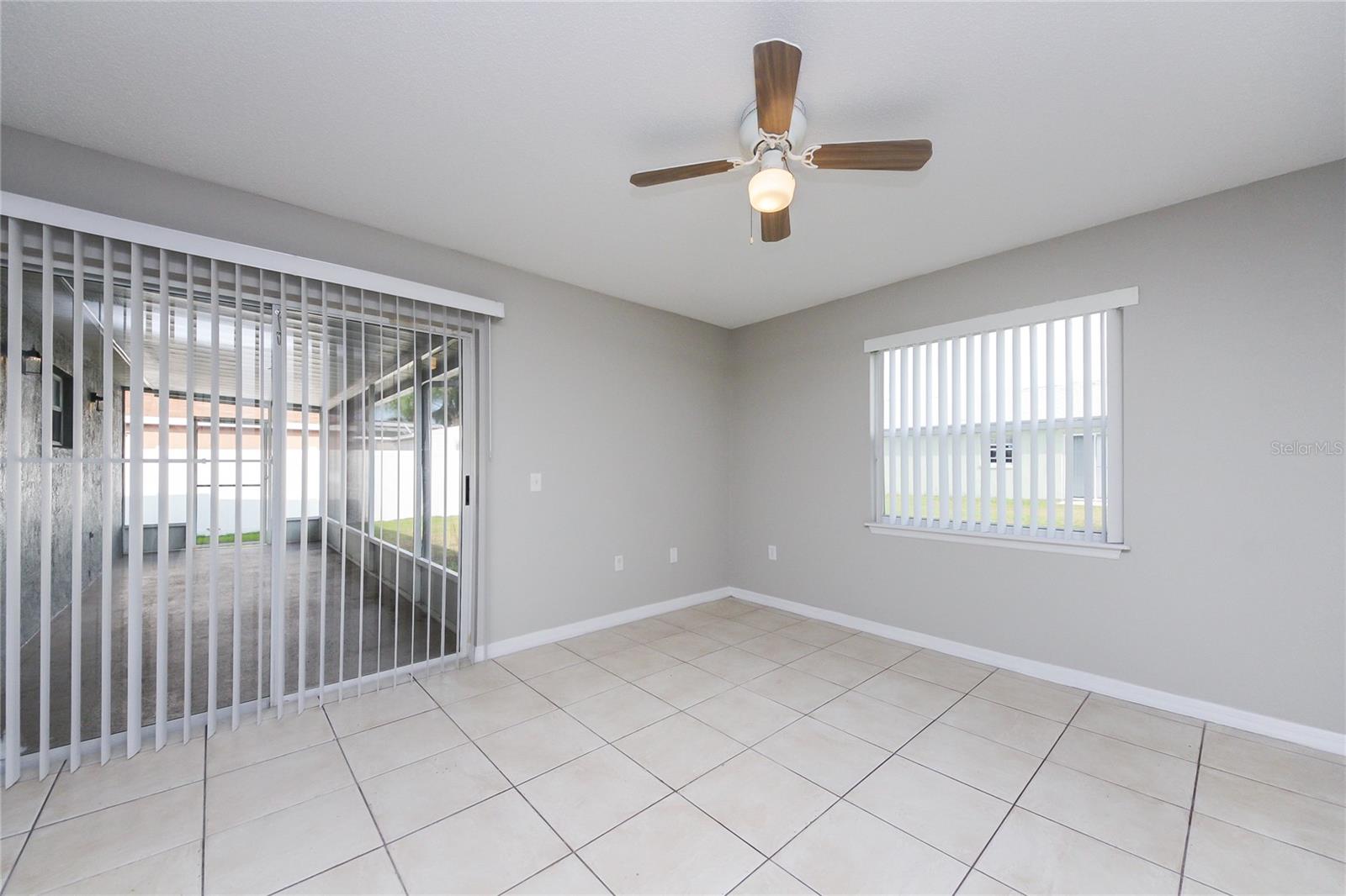Image 3 of 16 For 741 Cockatoo Court