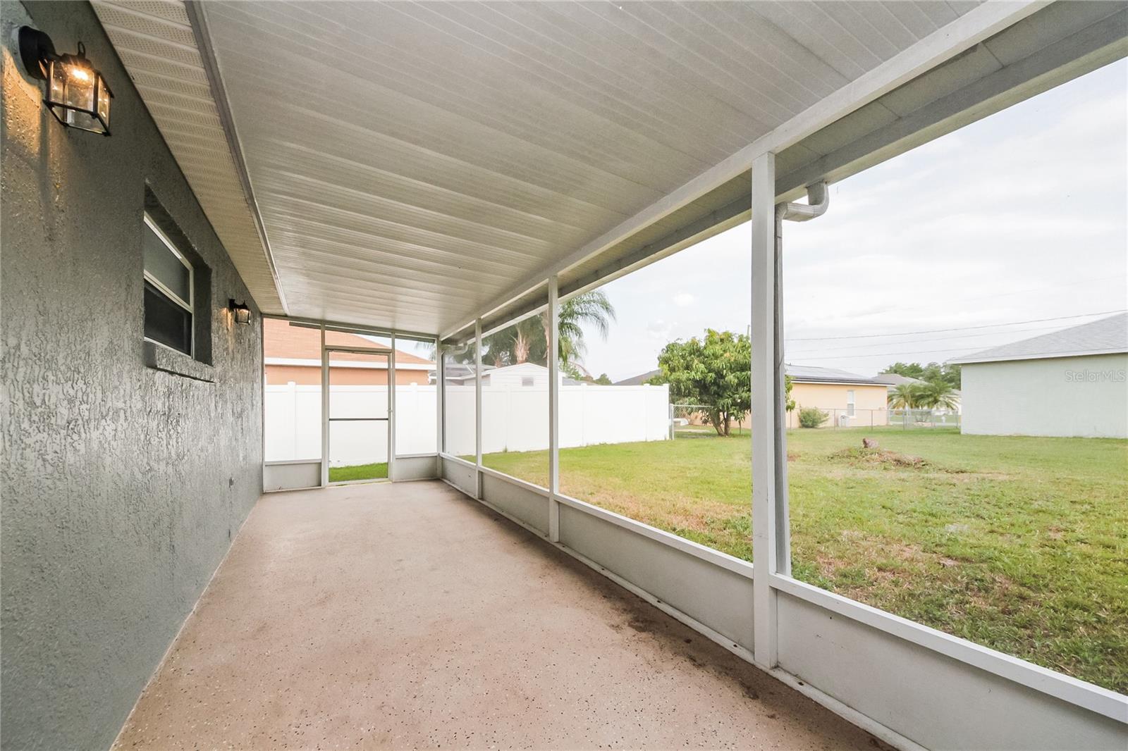 Image 7 of 16 For 741 Cockatoo Court