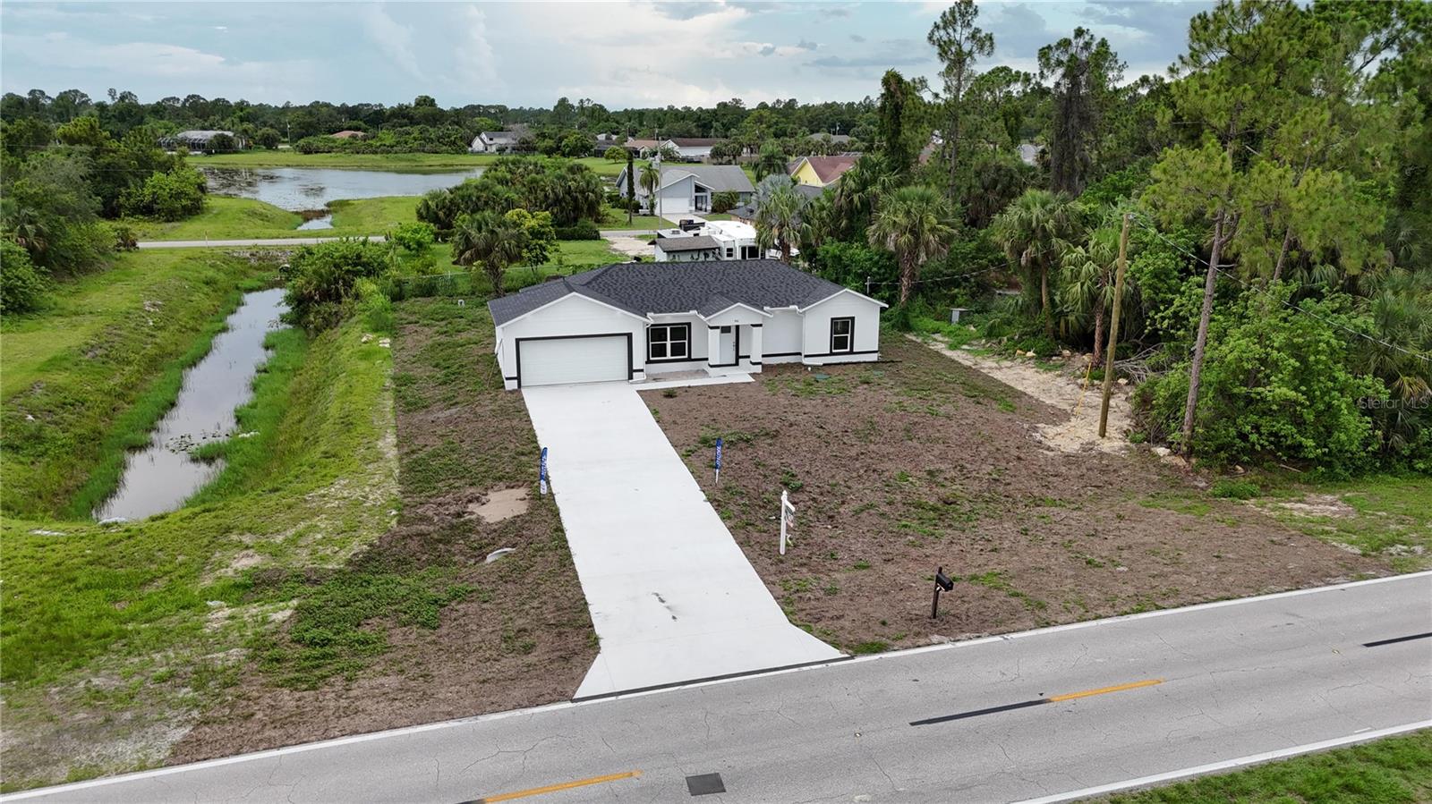 Image 29 of 31 For 842 Sentinela Boulevard