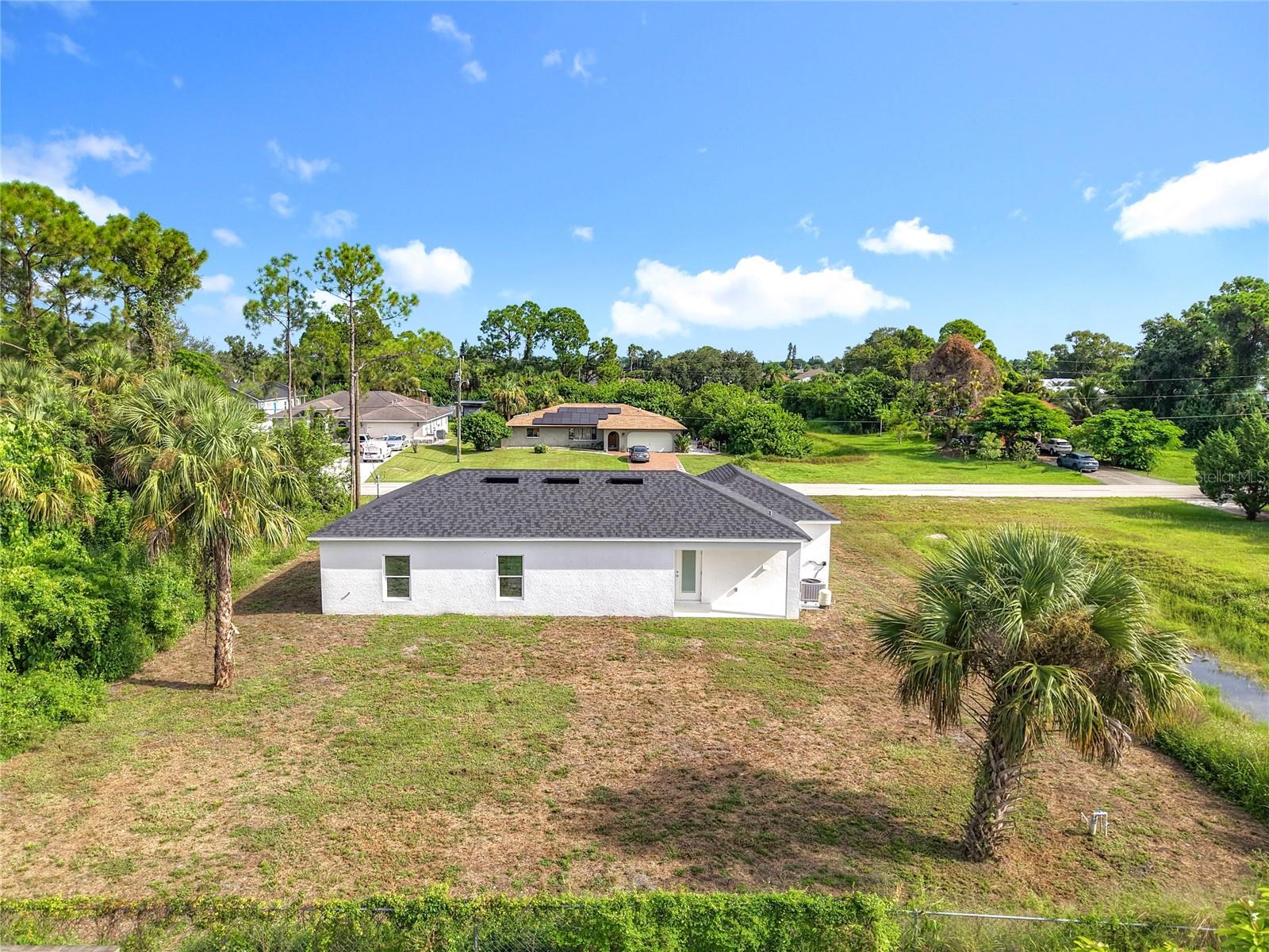 Image 48 of 53 For 842 Sentinela Boulevard