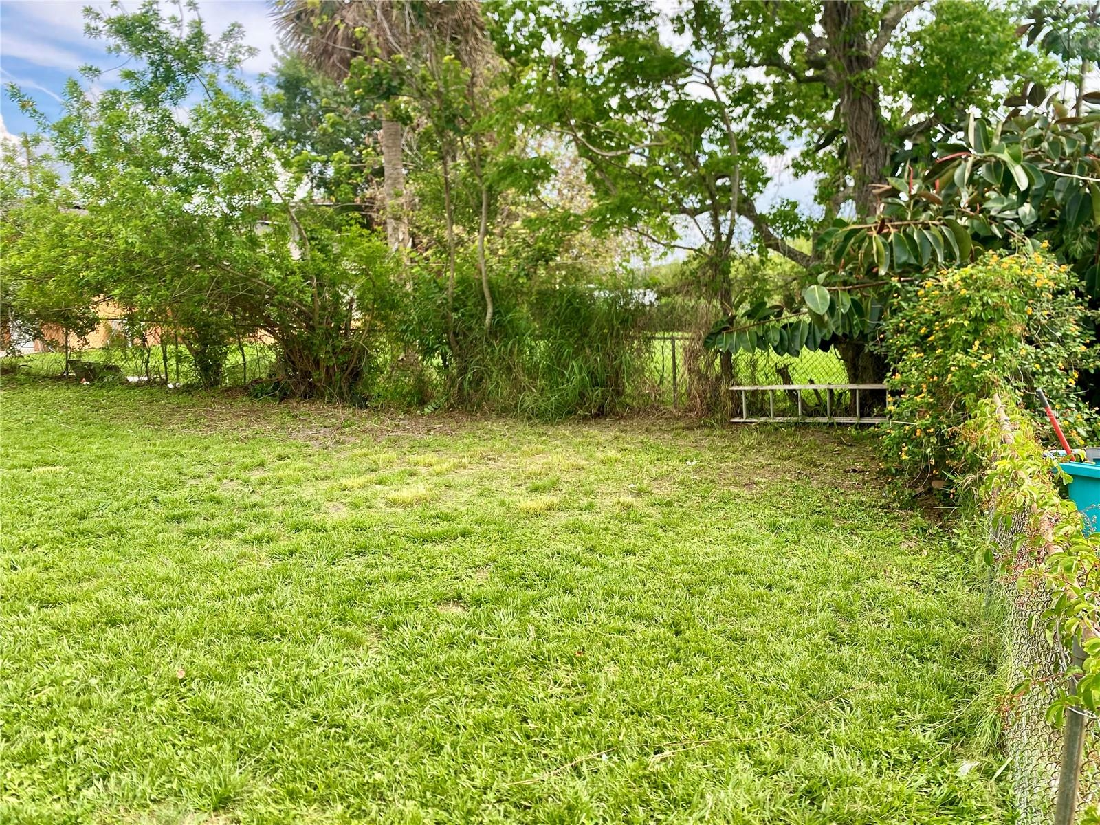 Image 15 of 36 For 4394 Prince Hall Boulevard